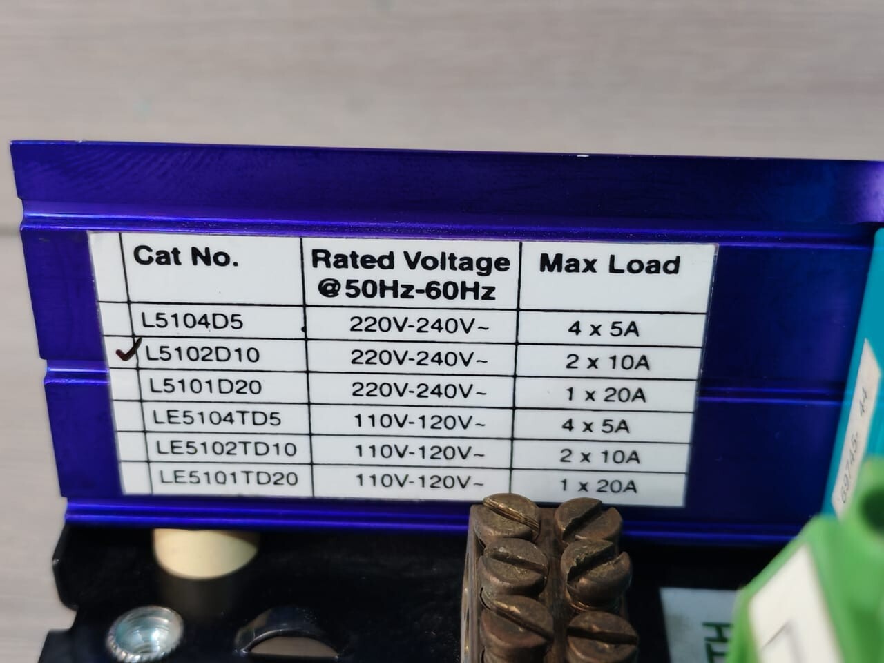 Clipsal L5102D10 CLIPSAL C-BUS SERIES L5102D10 CHANNEL DIMMER MODULE 220V-240V 2 X10A - W/O COVER 7