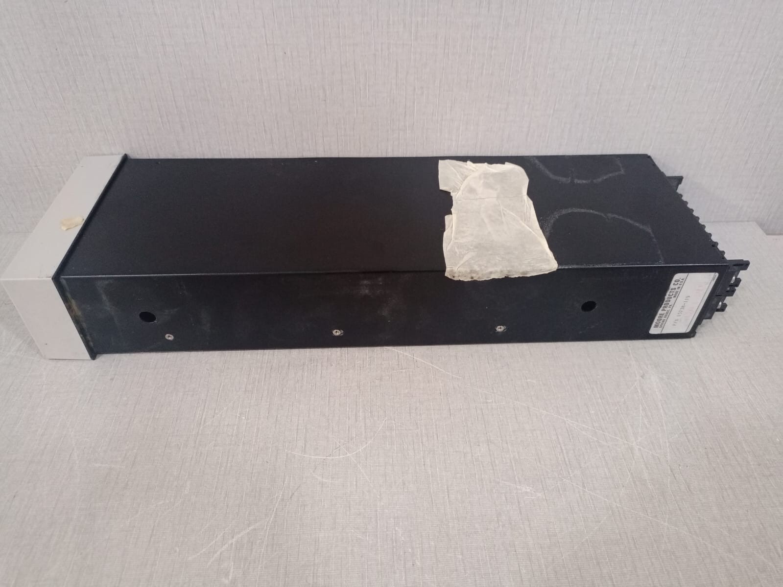 Moore Industries B/M MOORE 320A2NNF CONTROLLER 320A2NNF B/M 15918-50/90K 3