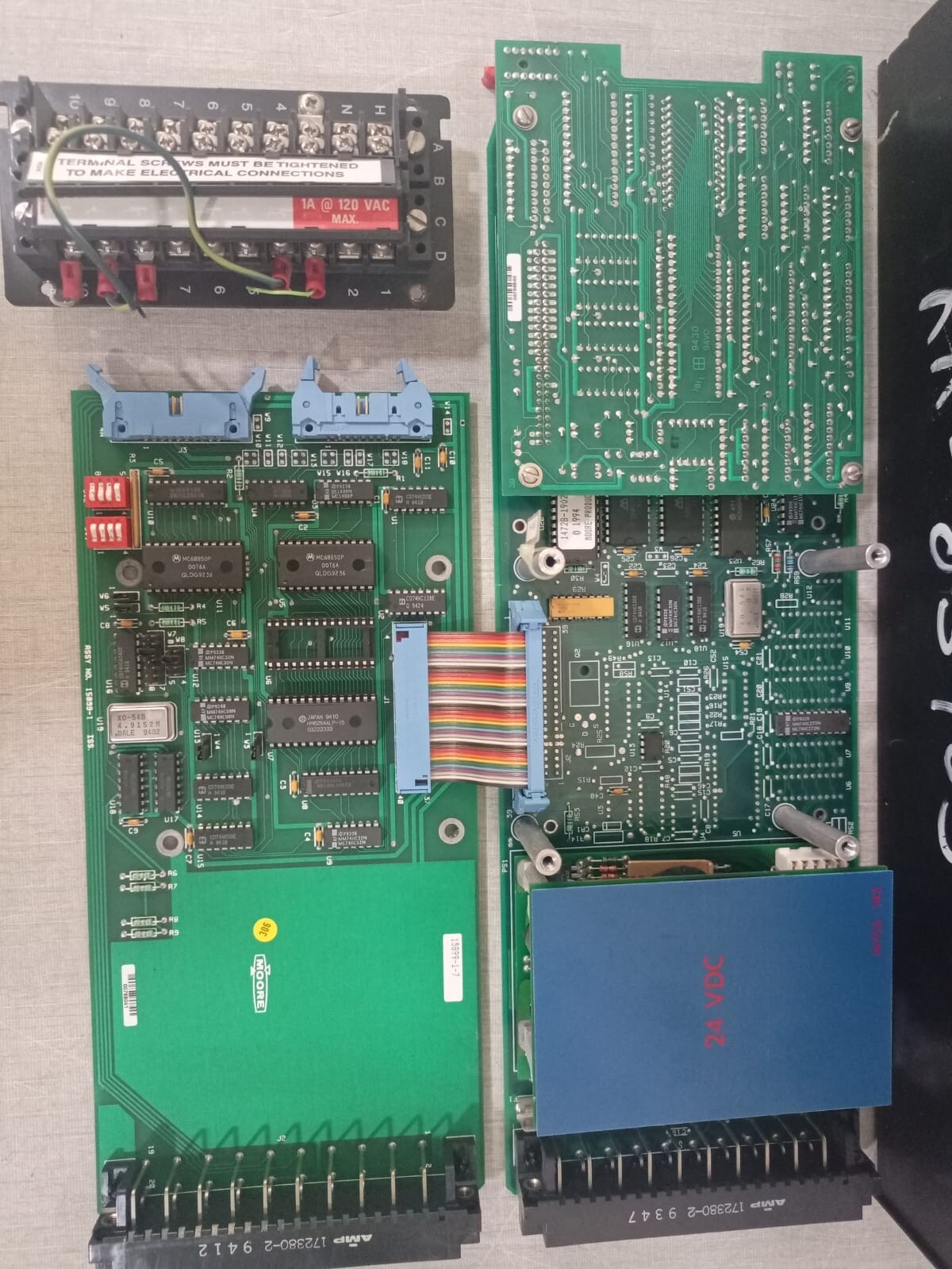 Moore Industries B/M MOORE 320A2NNF CONTROLLER 320A2NNF B/M 15918-50/90K 4