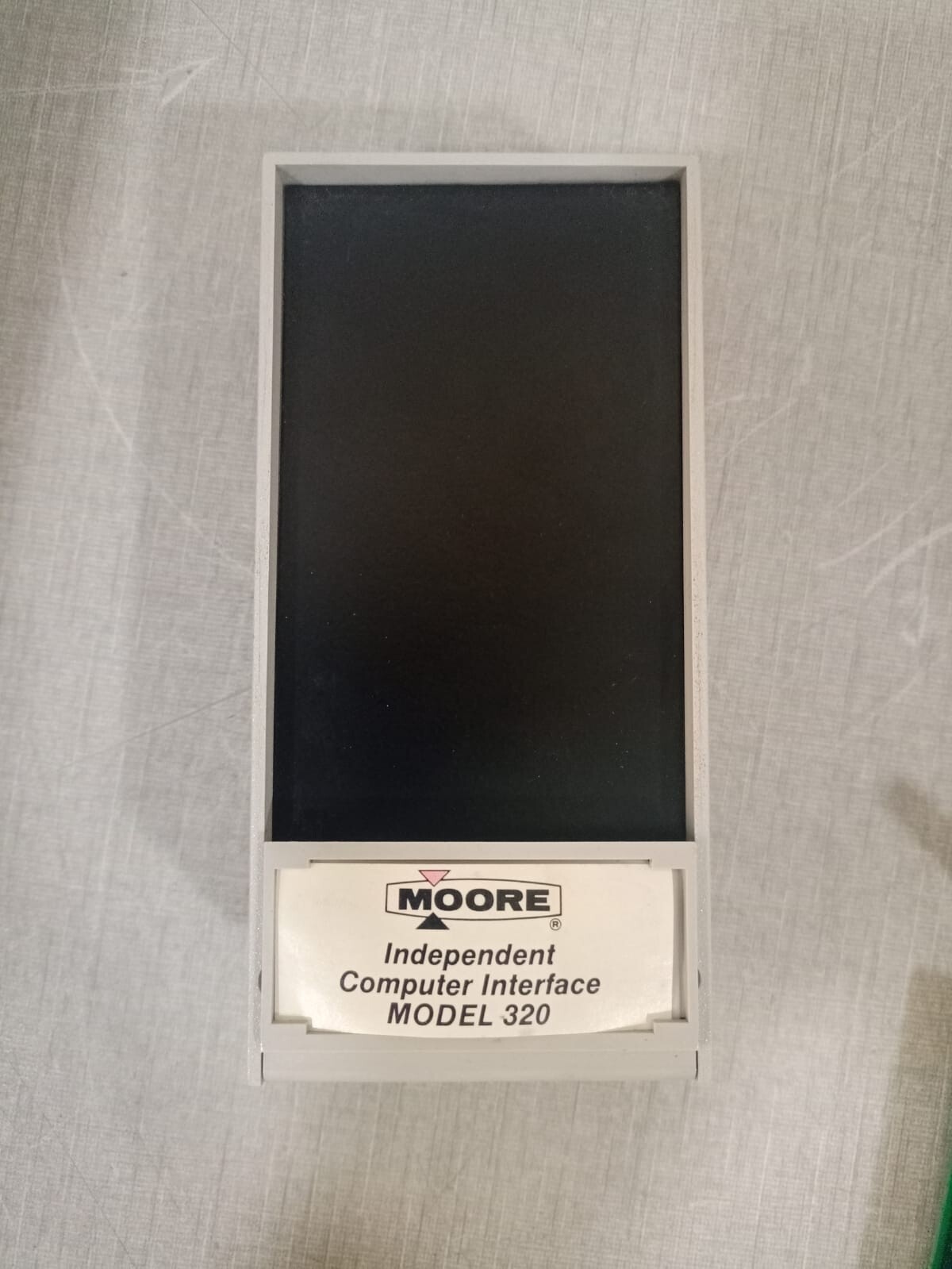 Moore Industries B/M MOORE 320A2NNF CONTROLLER 320A2NNF B/M 15918-50/90K 7