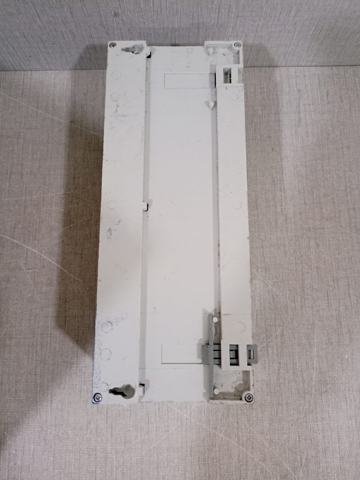 DELTA DORE 7420004 DELTA DORE DEL-SYS DB-70 7420004 SV 1.00 HV 1.1 MODULE 9