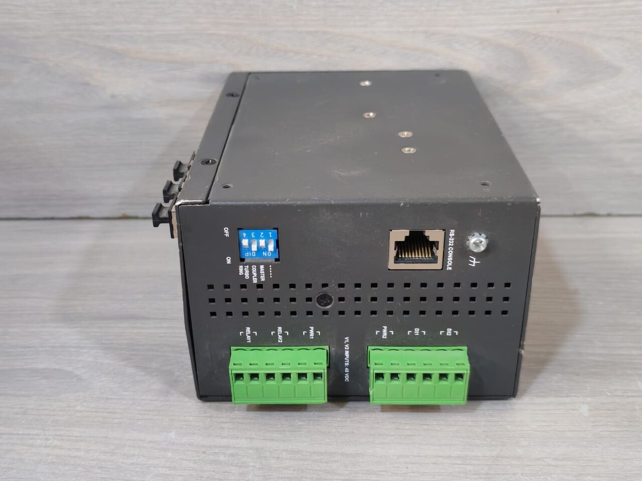 MOXA EDS-P510 MOXA EDS-P510 ETHERNET SWITCH 5