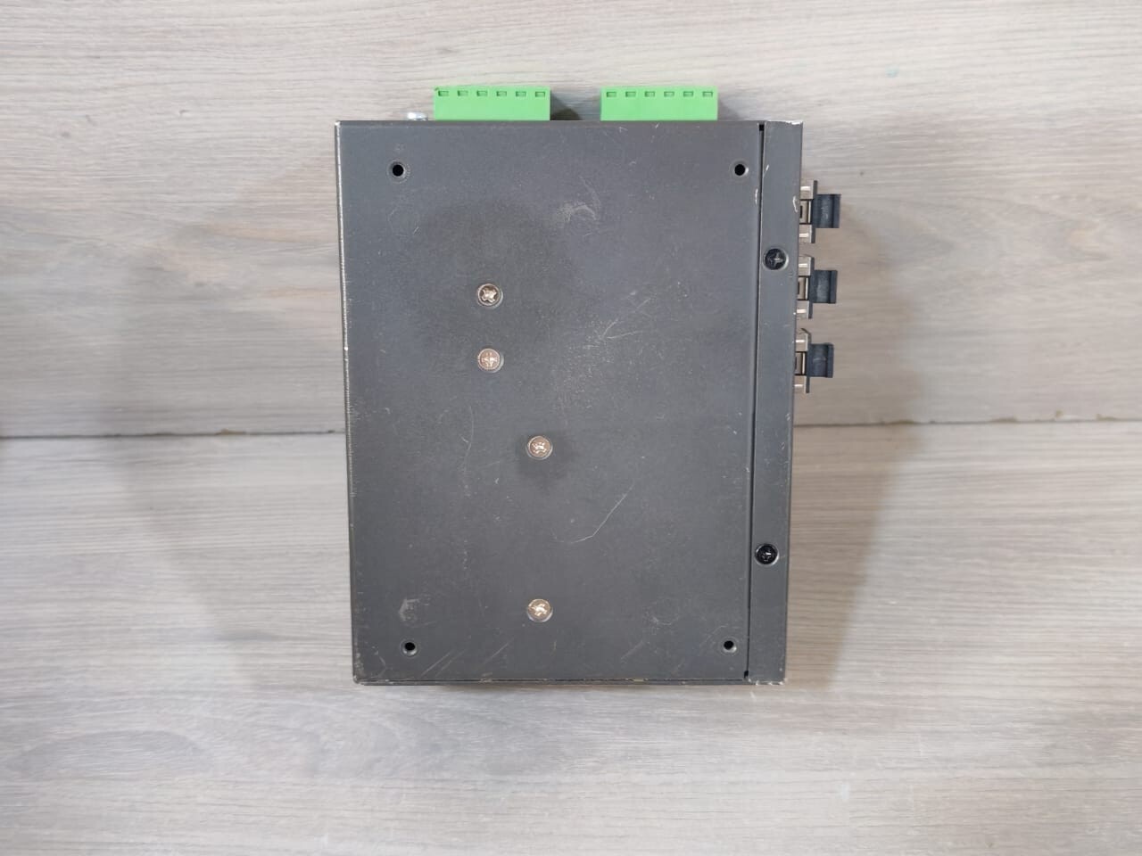 MOXA EDS-P510 MOXA EDS-P510 ETHERNET SWITCH 7