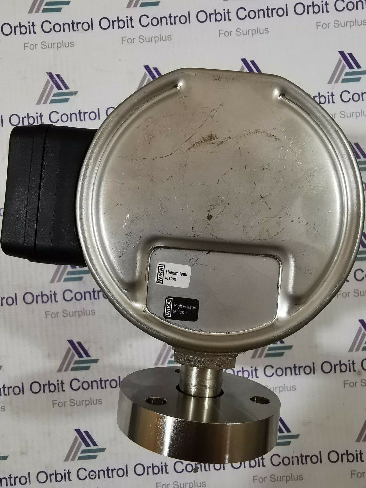 WIKA 233.52.100 WIKA 233.52.100-1/9 BAR FLANGE D34 821.2.2.1 PRESSURE & TEMP.MEASUREMENT 7