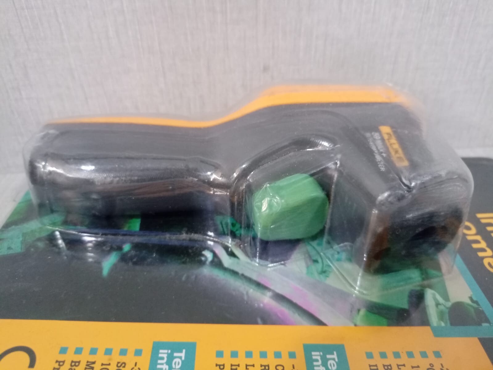 Fluke 59 MAX + IR FLUKE 59 MAX + IR THERMOMETER 5