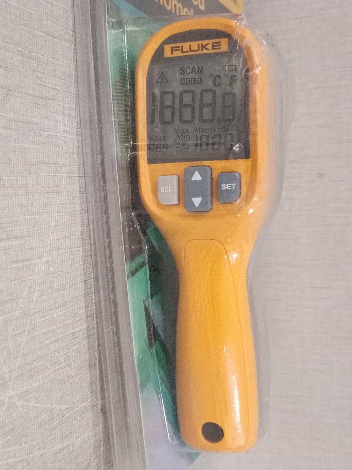 FLUKE 59 MAX + IR THERMOMETER