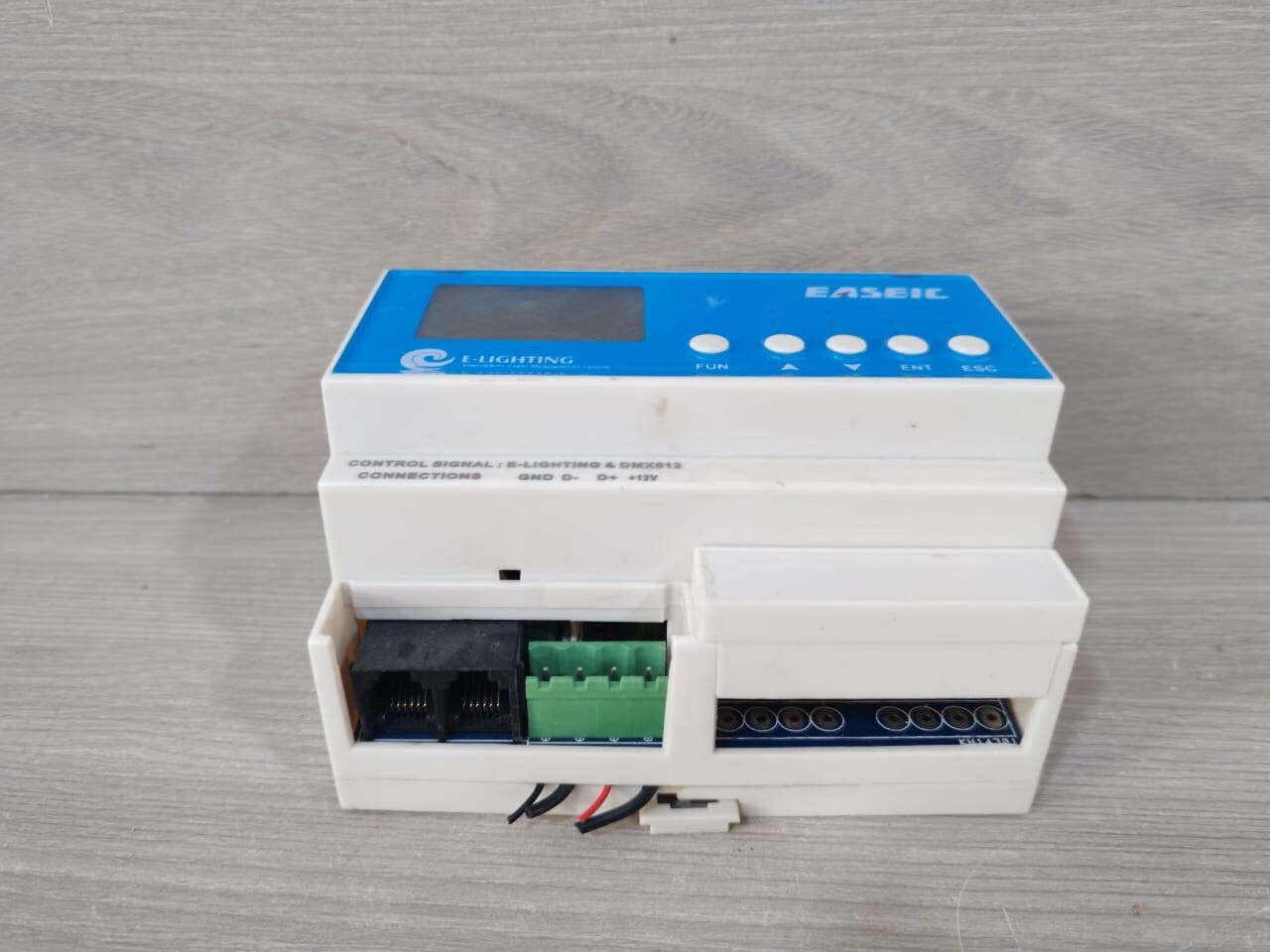 EASEIC E-LIGHTING 550410 EASEIC E-LIGHTING DRC410F 4 Channel Relay Switched Output Unit 540410 7