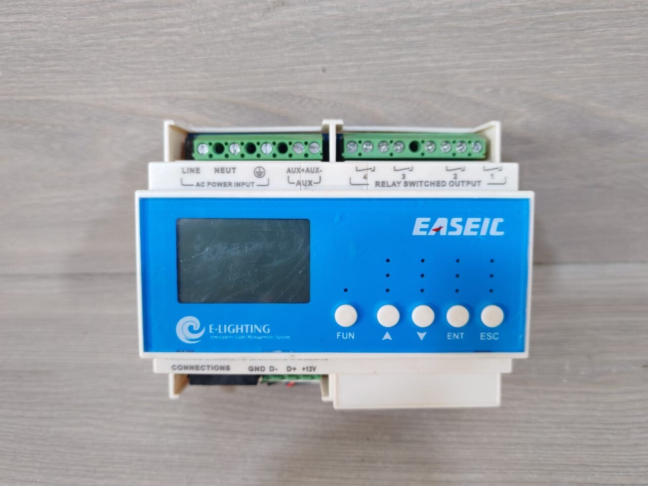 EASEIC E-LIGHTING DRC410F 4 Channel Relay Switched Output Unit 540410