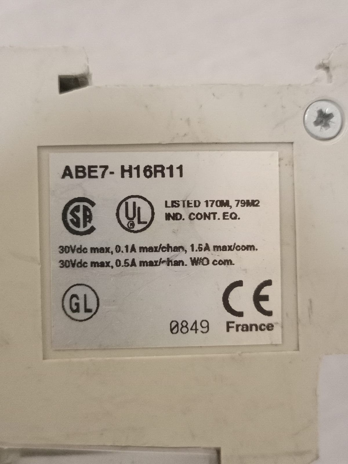 Telemecanique ABE7-H16R11 Telemecanique ABE7-H16R11 Relay Block Module 3