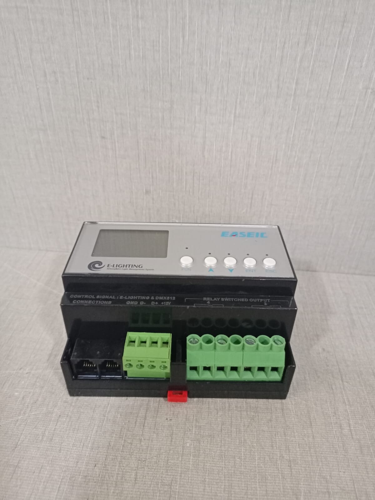 EASEIC E-LIGHTING 550820 (SLAVE) EASEIC E-LIGHTING DRC820F 8 Channel Relay Switched Output Unit 550820 (SLAVE) 6