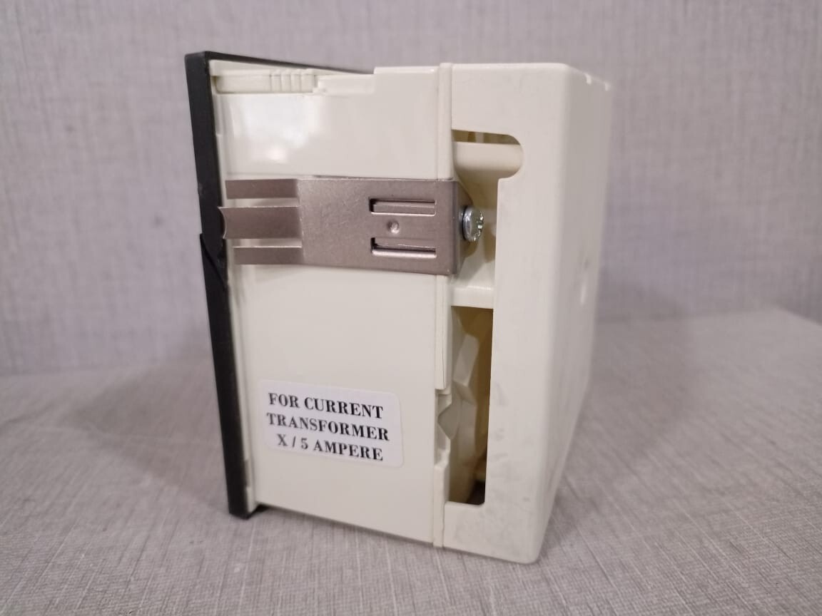 CEWE IQB96 5A 11518875 CEWE IQB96 Ammeter Meter Analog IQB96 5A 11518875 6
