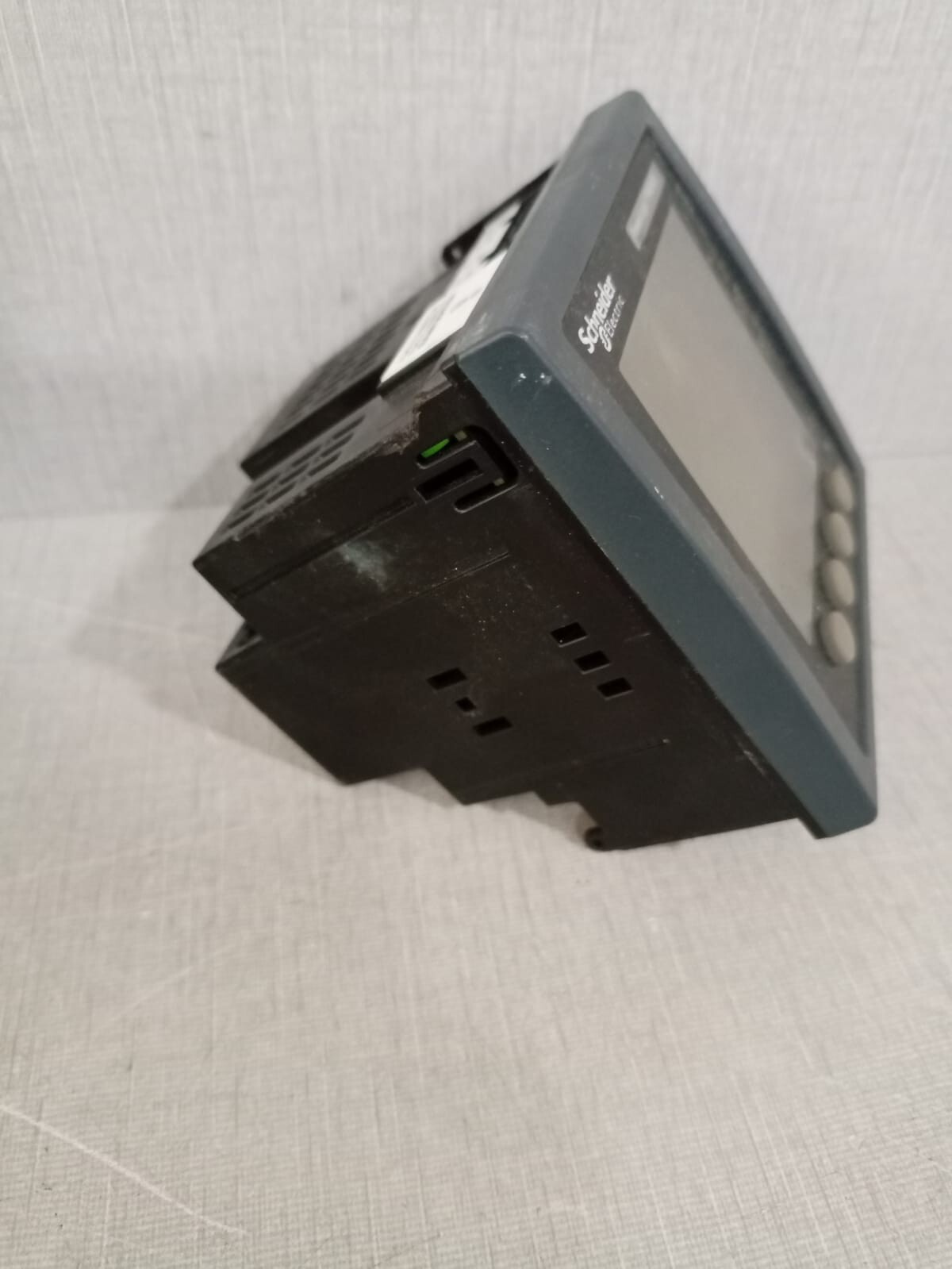 Schneider Electric METSEPM5560 Schneider Electric PM5500 Power Logic METSEPM5560 (Screen Scratched) 7