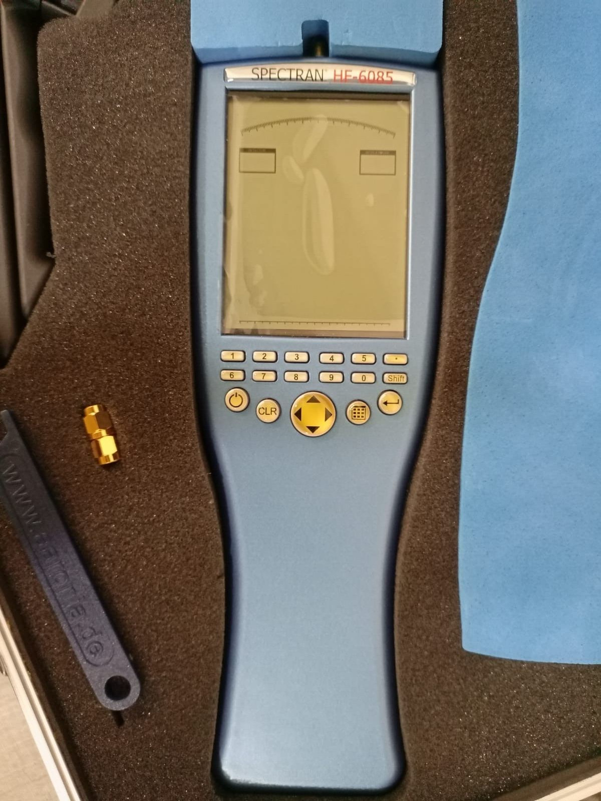 AARONIA AG HF-6085 AARONIA AG SPECTRAN HF-6085 SPECTRUM ANALYZER - NEED A BATTERY 7