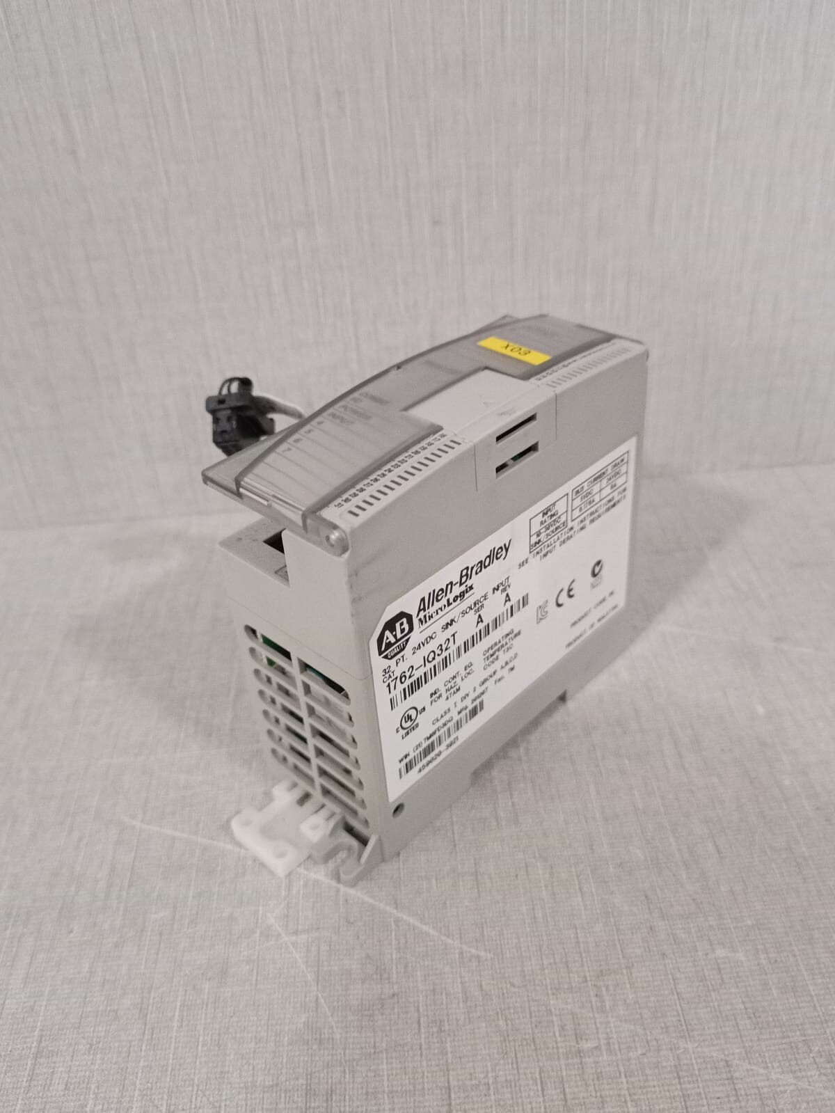 Allen Bradley 1762-IQ32T Allen Bradley 1762-IQ32T MicroLogix Source Input Module 2