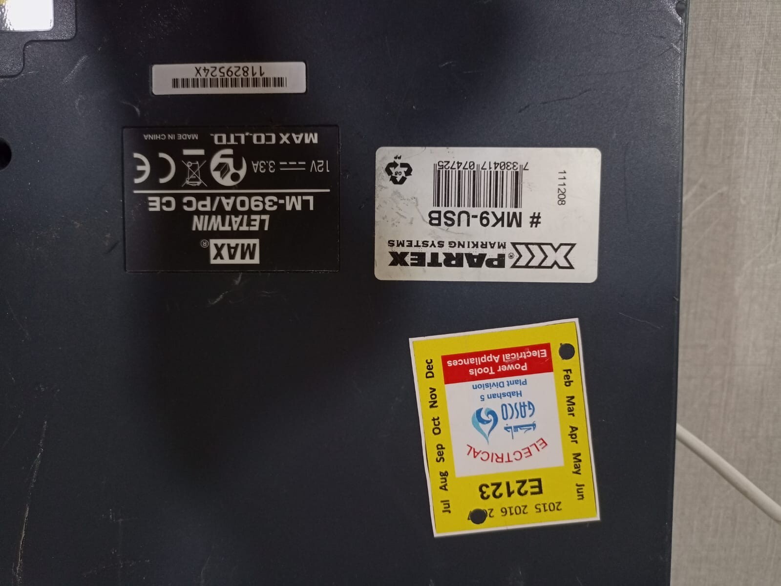 MAX LM-390A/PC CE MAX LETATWIN LM-390A Cable ID Printer LM-390A/PC CE - W/O COVER OF THE SCREEN 10