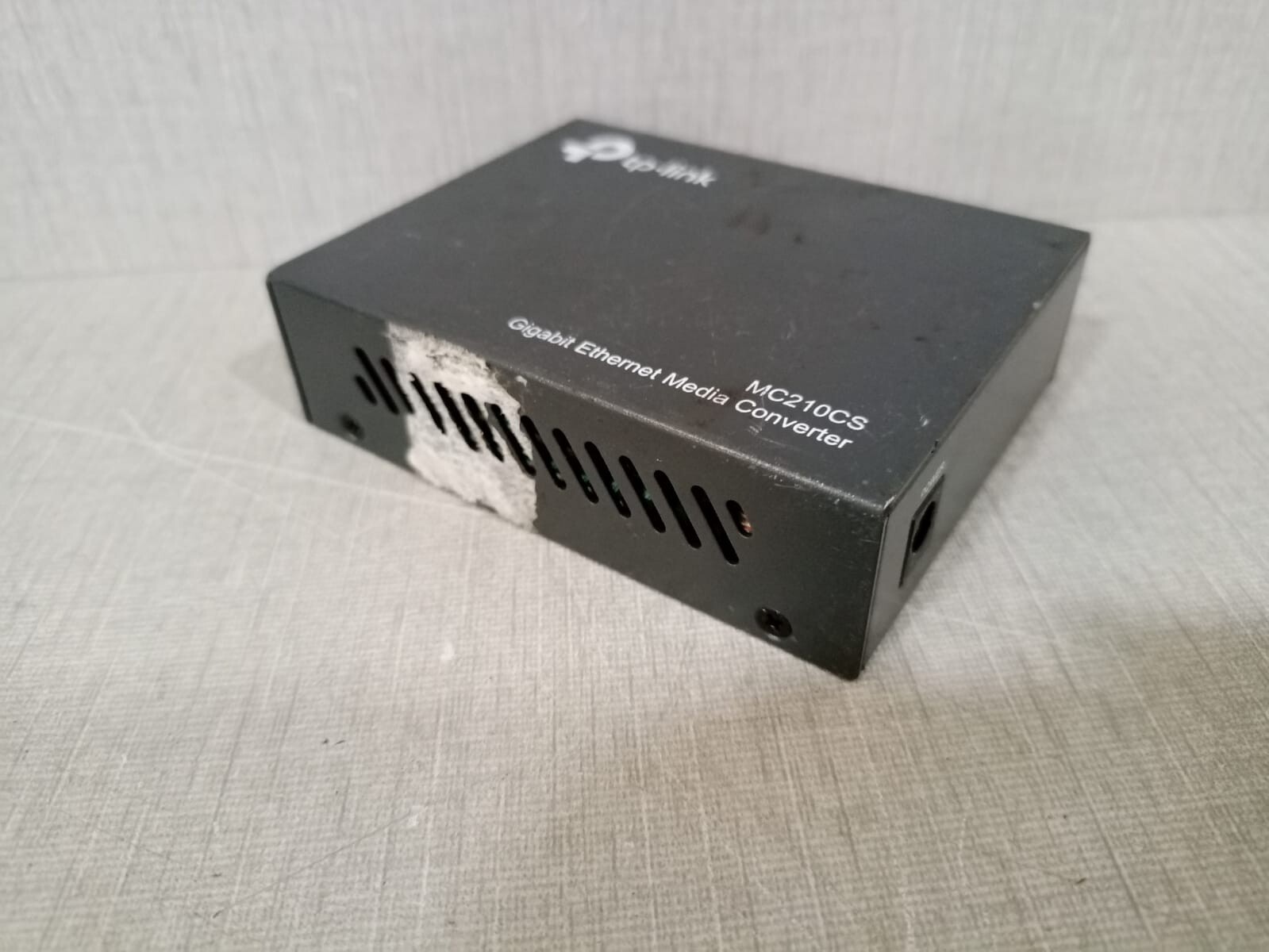 Ptp-link MC210CS Ptp-link MC210CS Gigabit Ethernet Media Converter 4