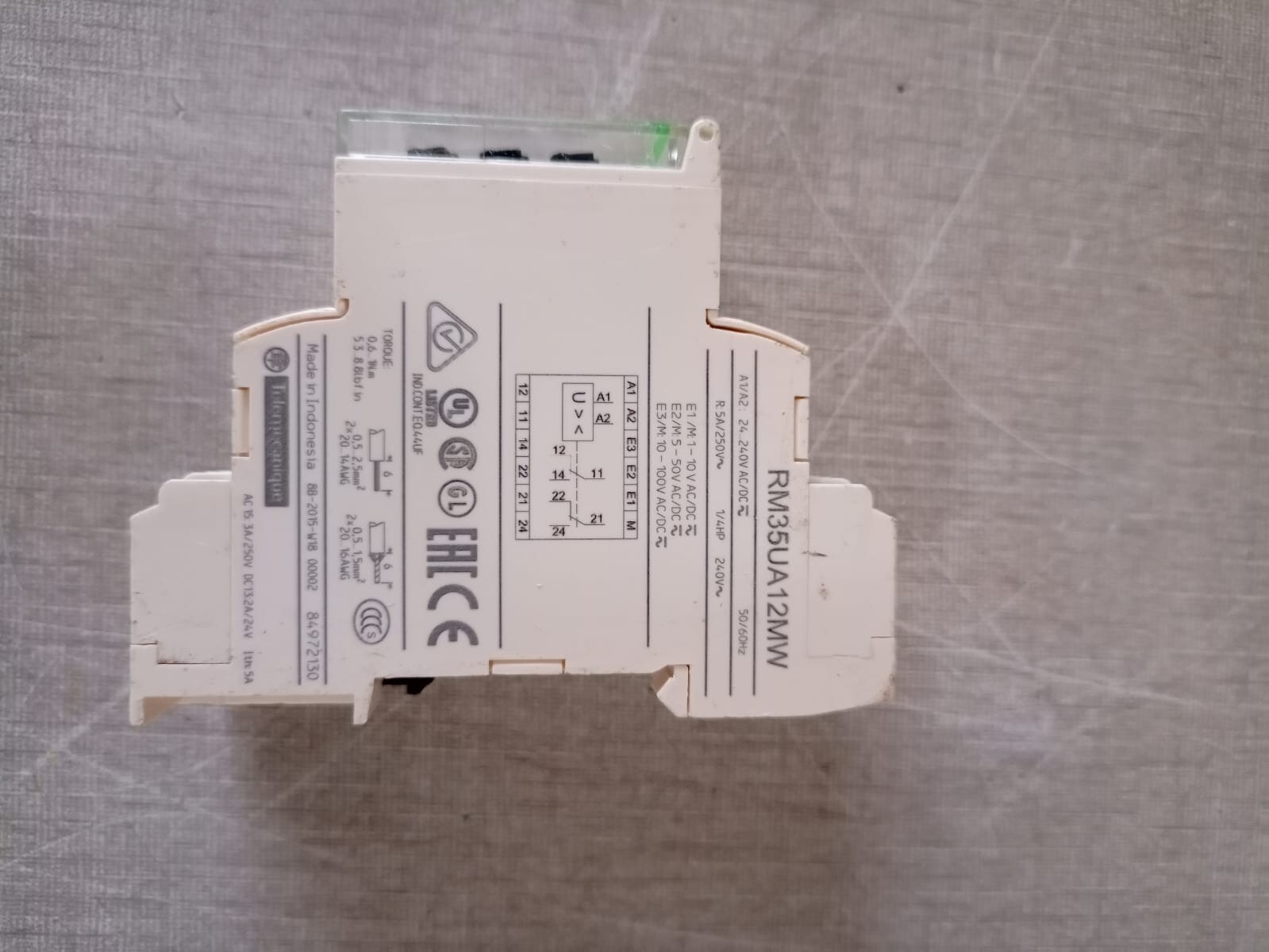 Schneider Electric RM35UA12 Schneider Electric RM35UA12 / RM35UA12MW Voltage Control Relay 3