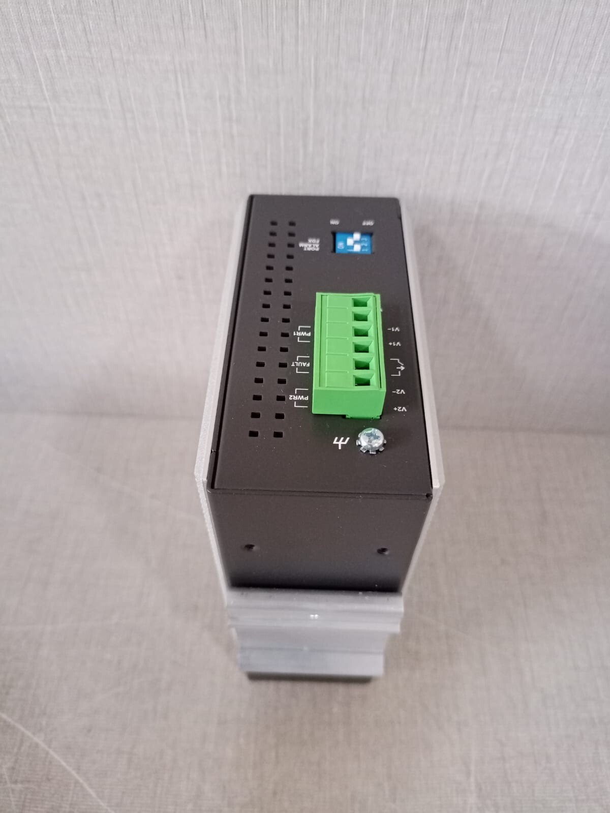 Moxa IMC-101-M-ST MOXA IMC-101-M-ST V2.3.1 INDUSTRIAL MEDIA CONVERTER 12-45VDC 24VDC 4