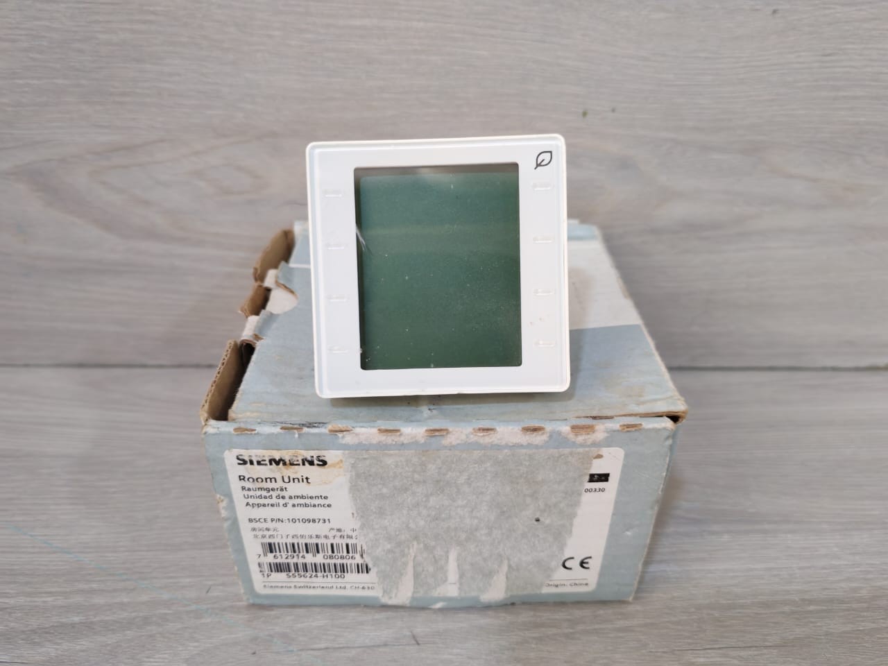 Siemens QMX3.P36 Siemens QMX3.P36 Room sensor and unit for KNX PL-Link 2