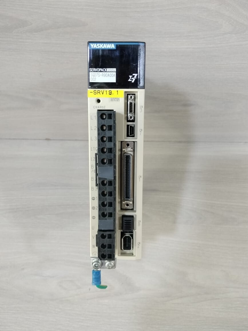 Yaskawa ServoPack Drive SGD7S-R90A00A002 200V 50-60HZ