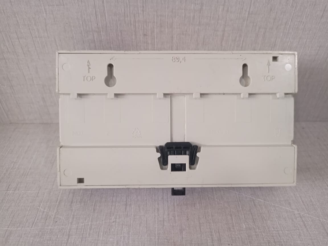 i LIGHT MPM2400 i LIGHT MPM2400 Master Processor Module Controller 230V 6