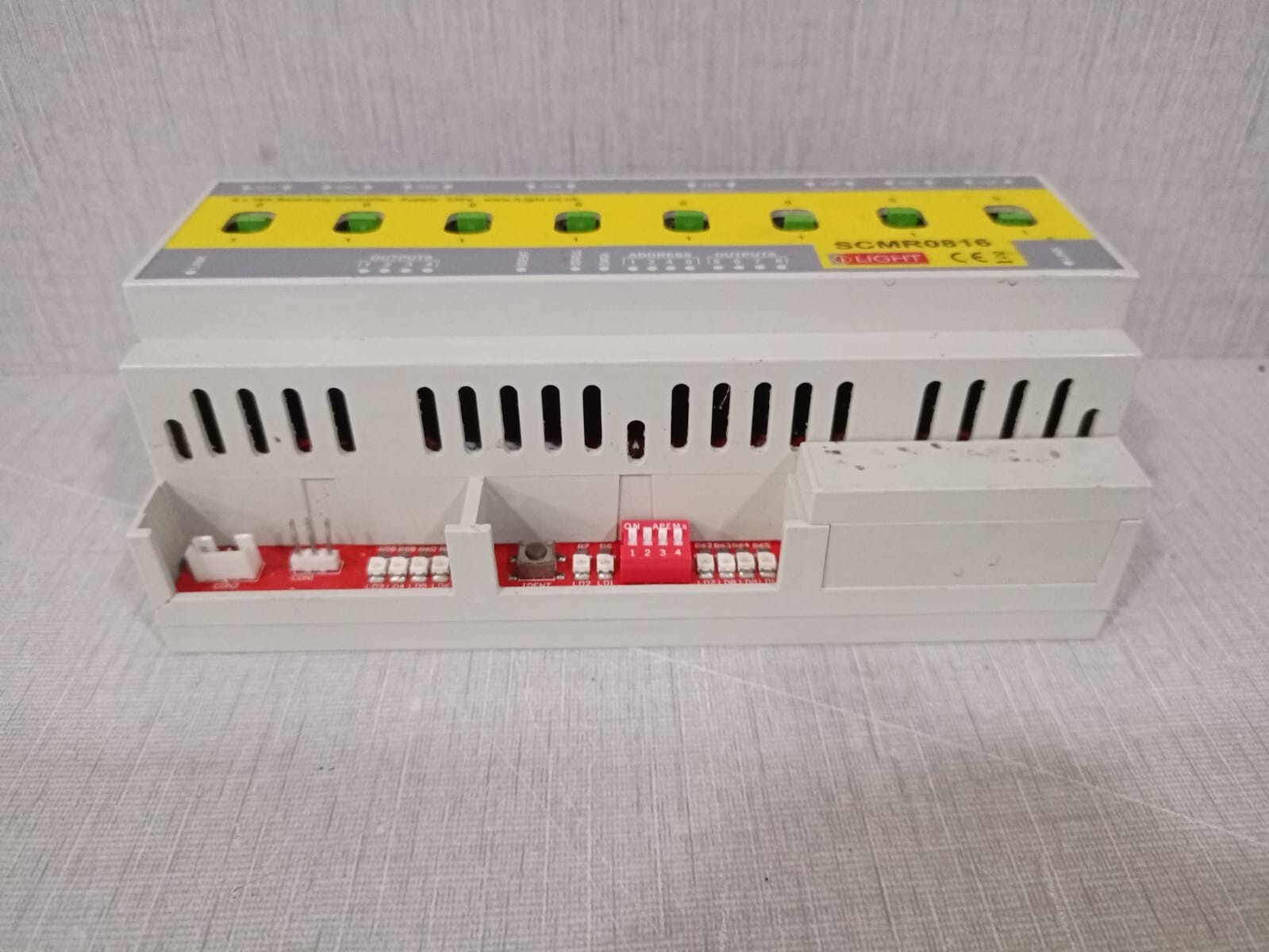 Ilight SCMR0816 ILight SCMR0816 8 x 16 Amp Switching Controller 3