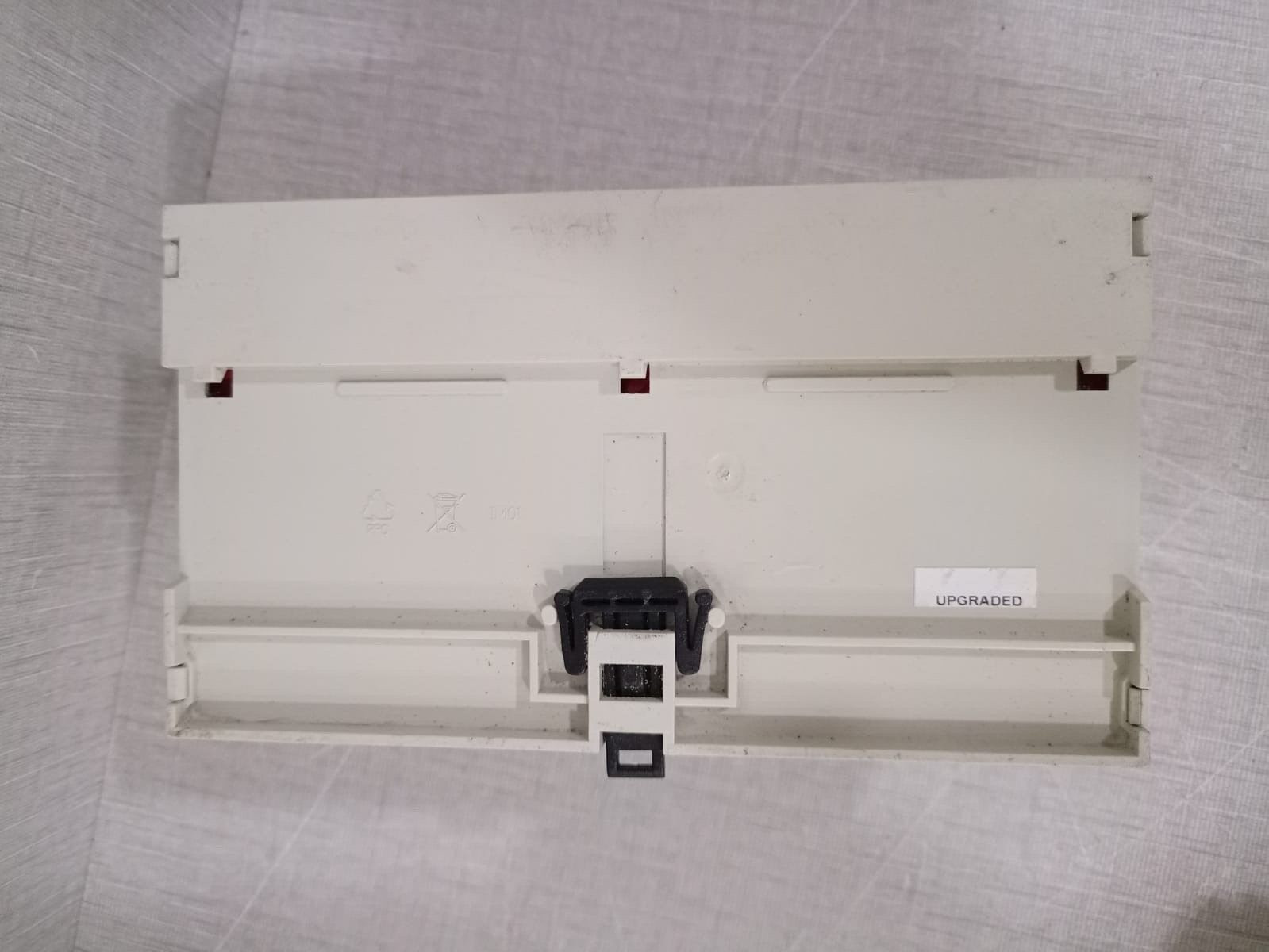 Ilight SCMR0816 ILight SCMR0816 8 x 16 Amp Switching Controller 6