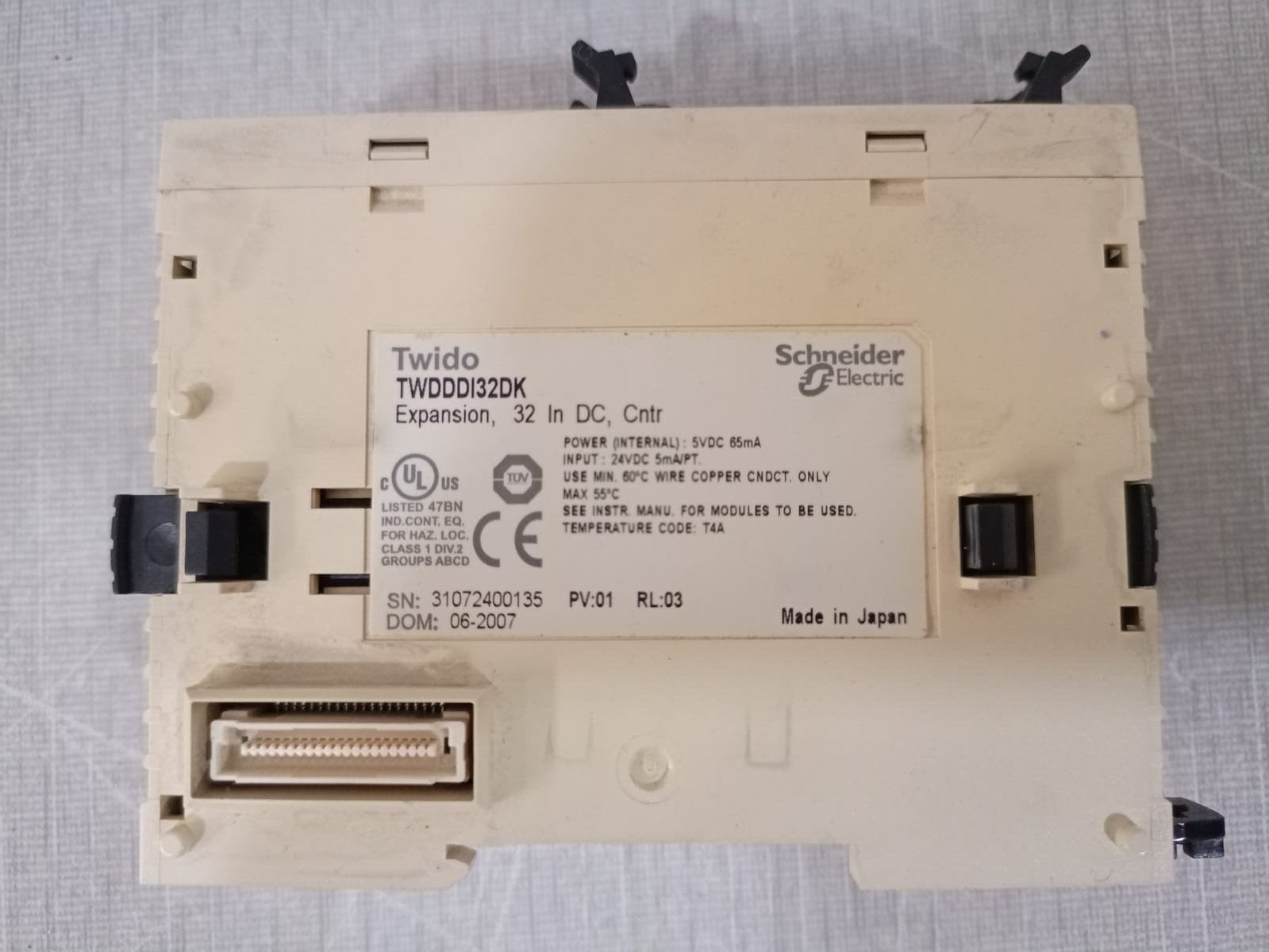 Schneider Electric TWDDDI32DK Schenider Electric TWIDO TWDDDI32DK Expansion Unit 3