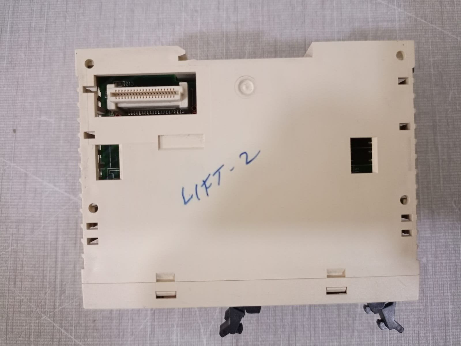 Schneider Electric TWDDDI32DK Schenider Electric TWIDO TWDDDI32DK Expansion Unit 4