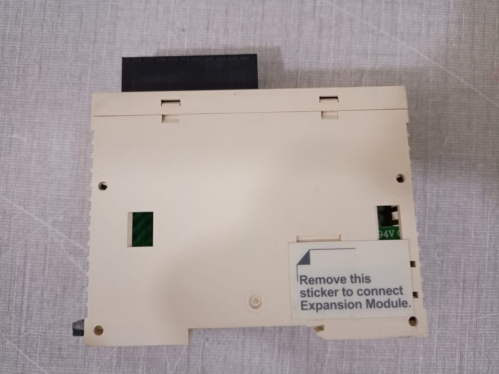 Schneider Electric TWDDRA8RT Schneider Electric Twido TWDDRA8RT Relay Output Expansion Module 3