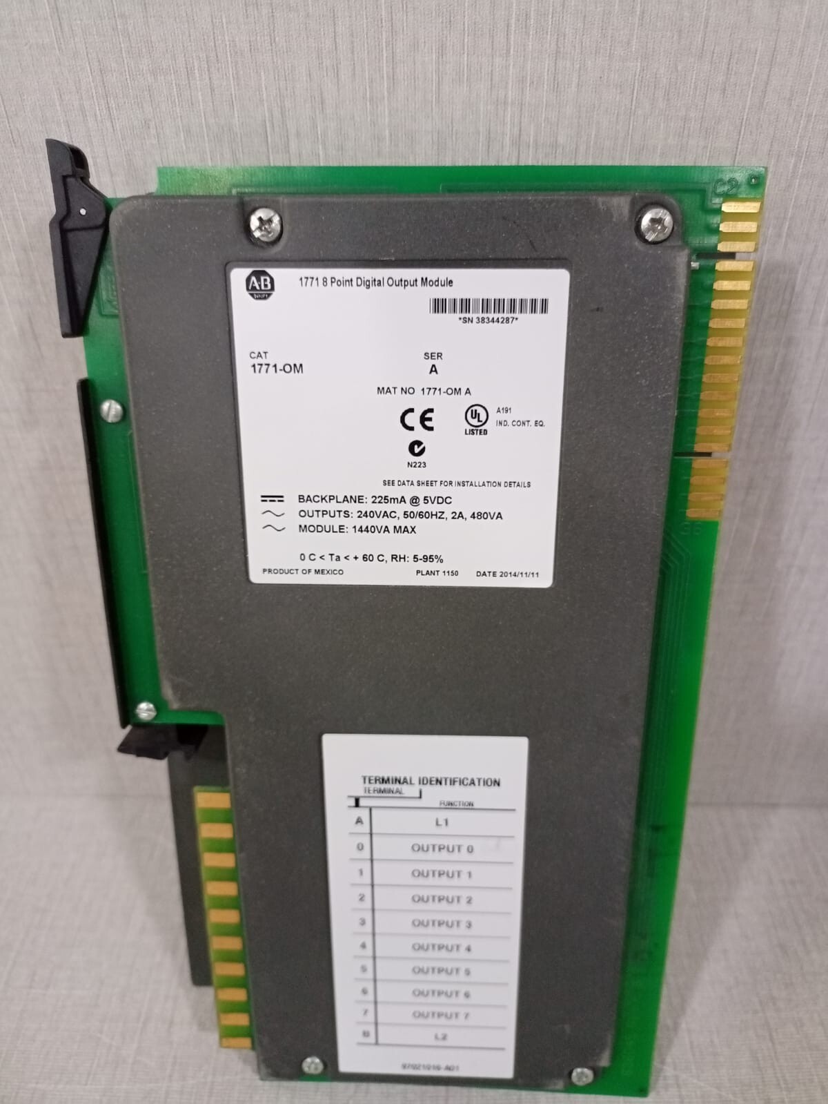 Allen-Bradley 1771-OM 1771-OM | Allen Bradley | Digital Output Module, 8 Point, Ser A 2