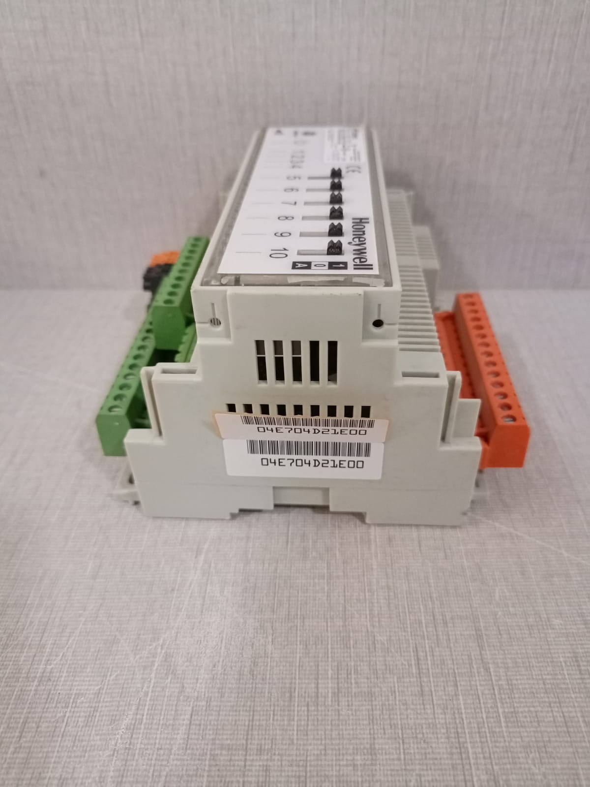 Honeywell XFC3D06001 Honeywell XFC3D06001 Smart PLC Module 6