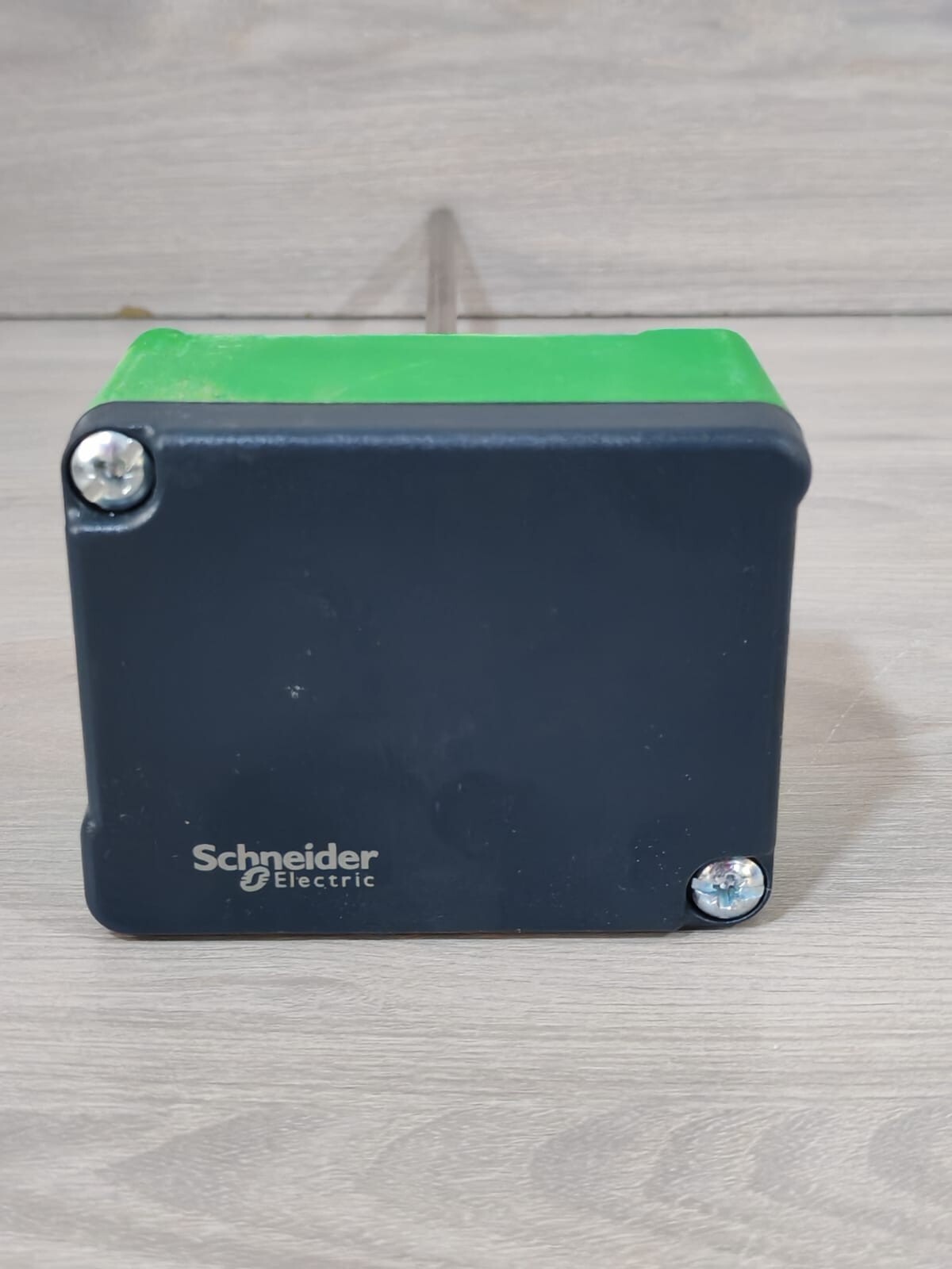 Schneider Electric STD100-200 Schneider Electric STD100-200 5123008010 DUCT TEMPERATURE SENSOR 2