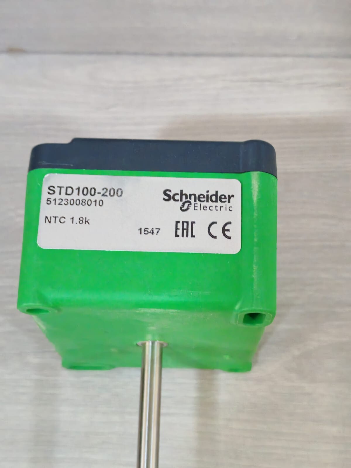 Schneider Electric STD100-200 Schneider Electric STD100-200 5123008010 DUCT TEMPERATURE SENSOR 6