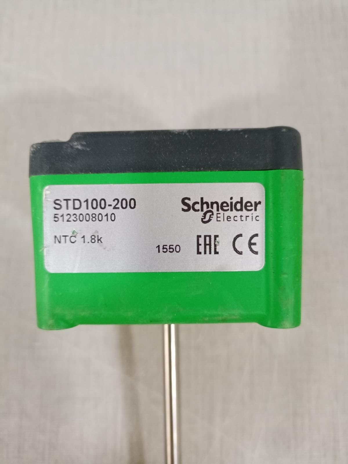Schneider Electric STD100-200 Schneider Electric STD100-200 5123008010 DUCT TEMPERATURE SENSOR 2