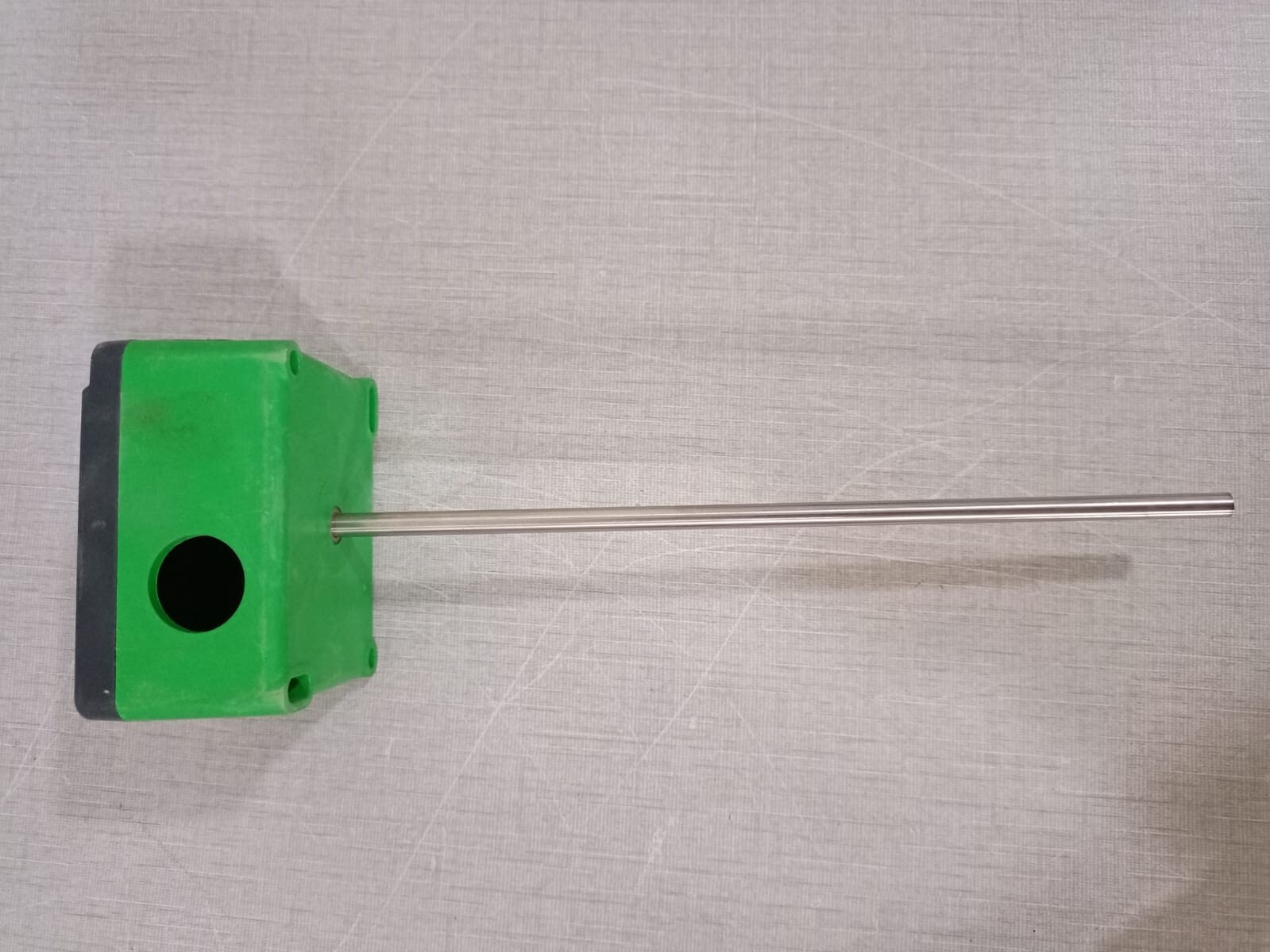 Schneider Electric STD100-200 Schneider Electric STD100-200 5123008010 DUCT TEMPERATURE SENSOR 4