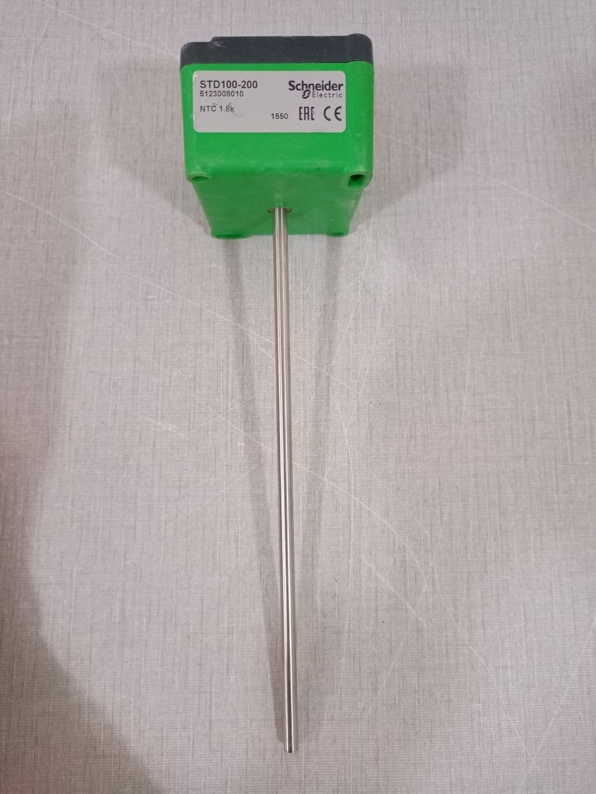 Schneider Electric STD100-200 Schneider Electric STD100-200 5123008010 DUCT TEMPERATURE SENSOR 5
