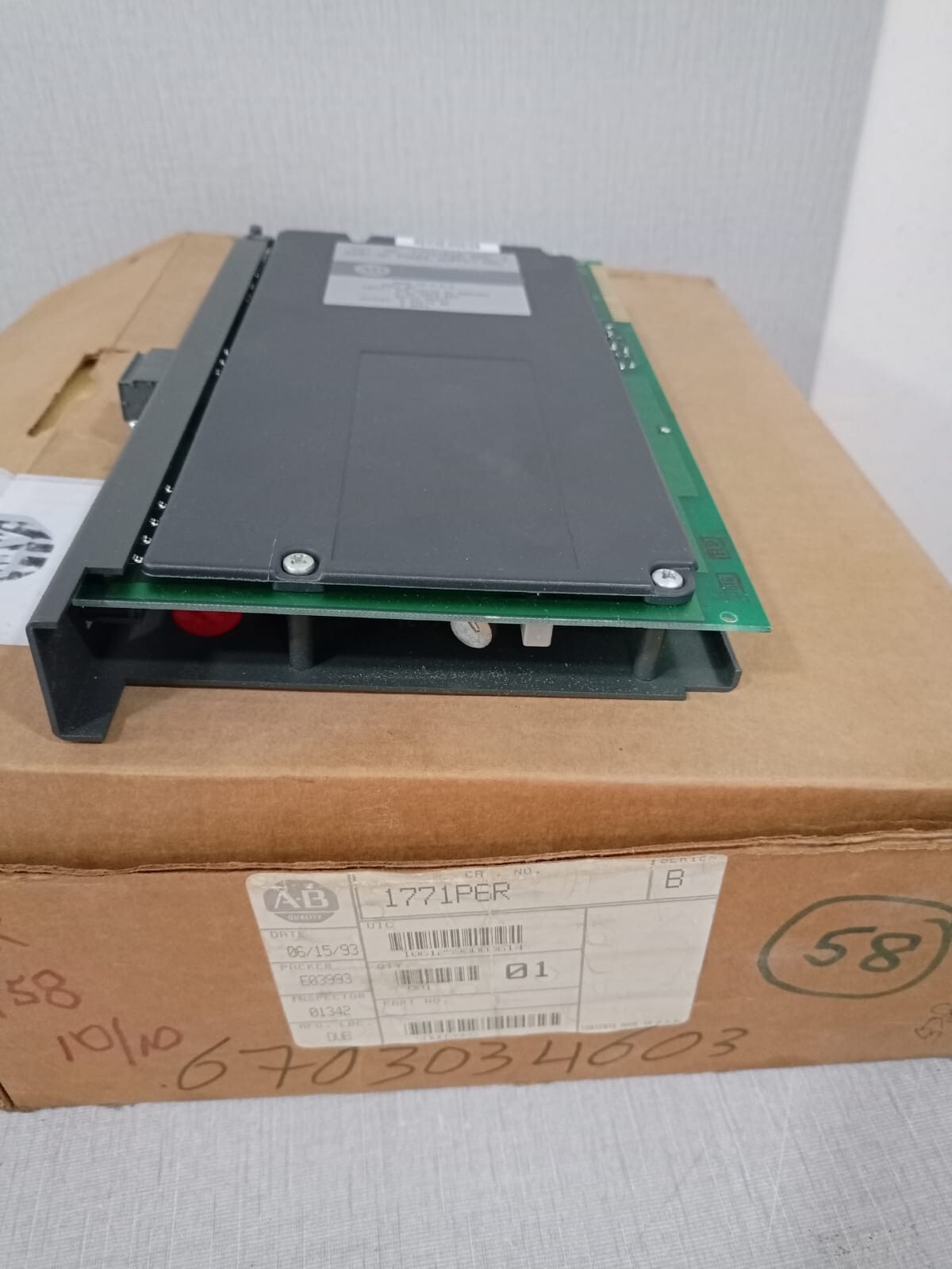 Allen-Bradley 1771-P6R Allen Bradley 1771-P6R Rebundant Power Supply Module | Ser B | 220VAC 3