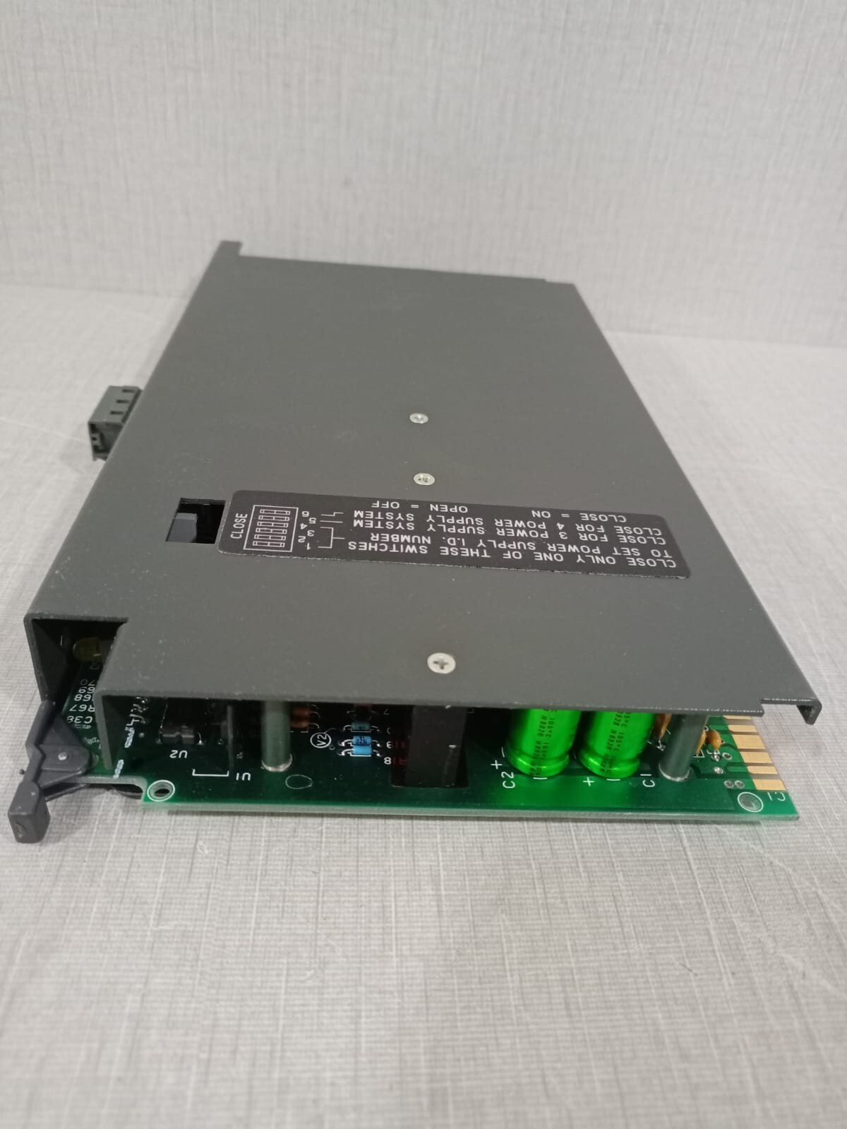 Allen-Bradley 1771-P6R Allen Bradley 1771-P6R Rebundant Power Supply Module | Ser B | 220VAC 8