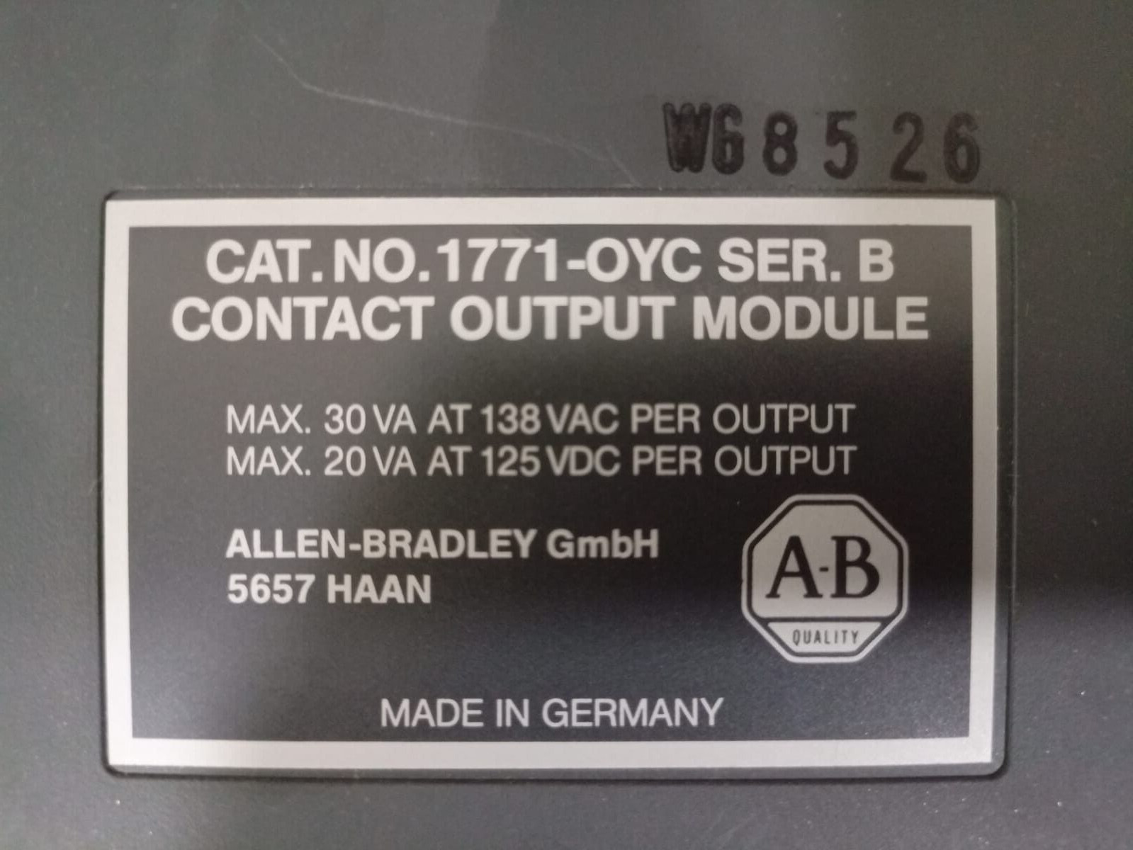 Allen-Bradley 1771-OYC Allen Bradley 1771-OYC Contact Output Module Ser B 2