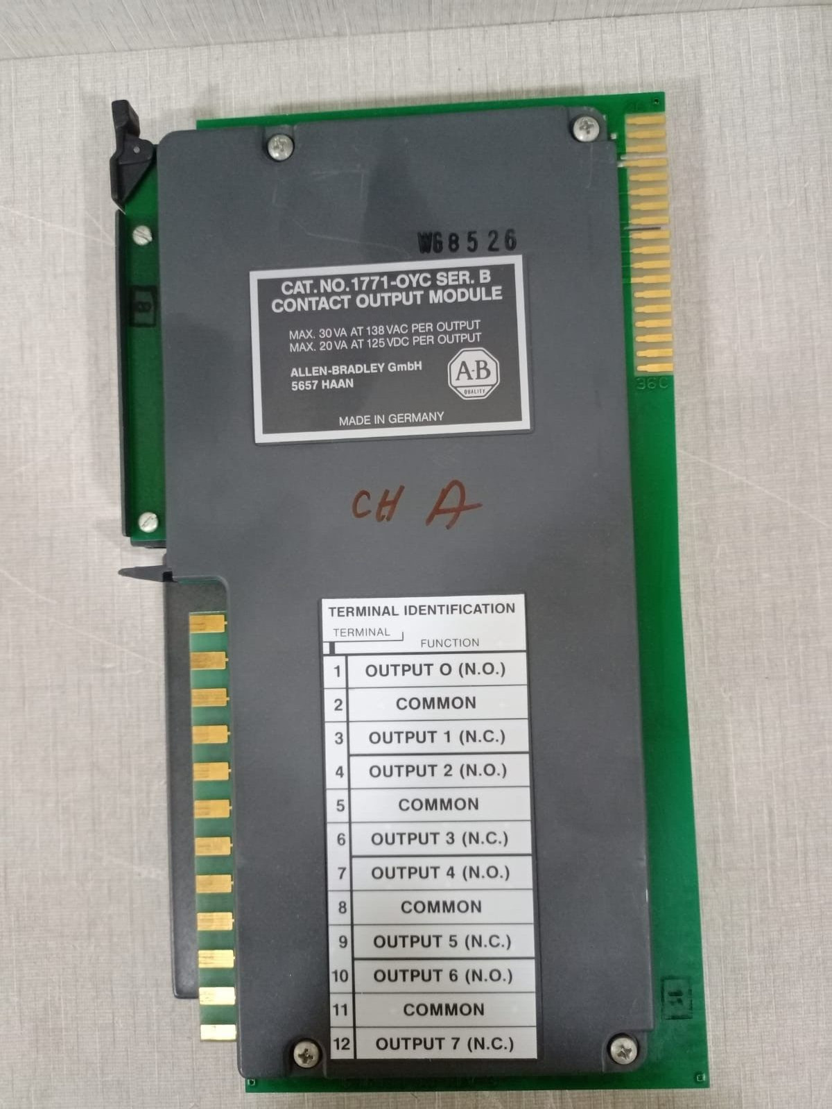 Allen Bradley 1771-OYC Contact Output Module Ser B