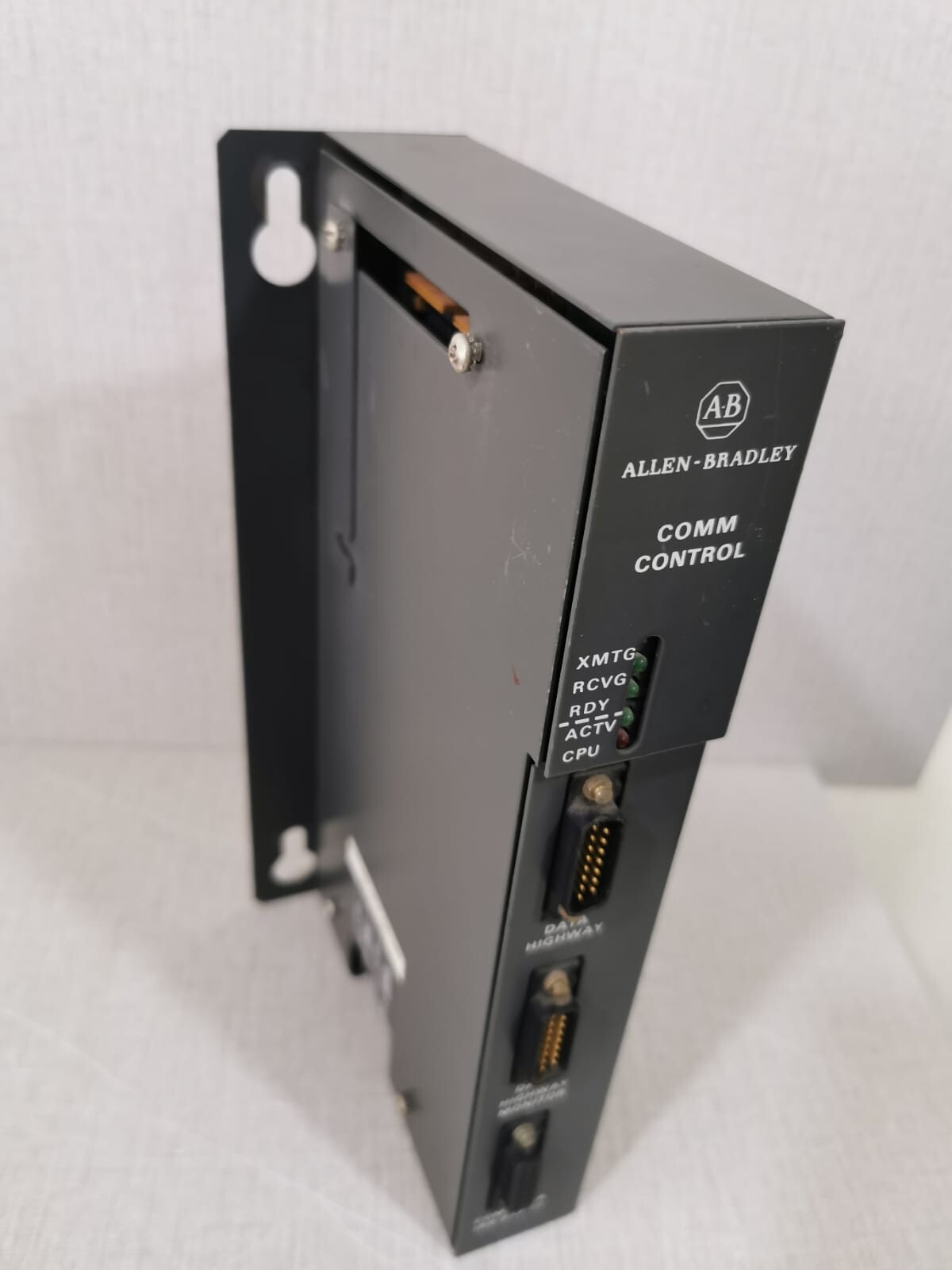 Allen-Bradley 1771-KF Allen Bradley 1771-KF Data Highway Interface Module/RS-232- C|F/W Rev. J|Ser A 5
