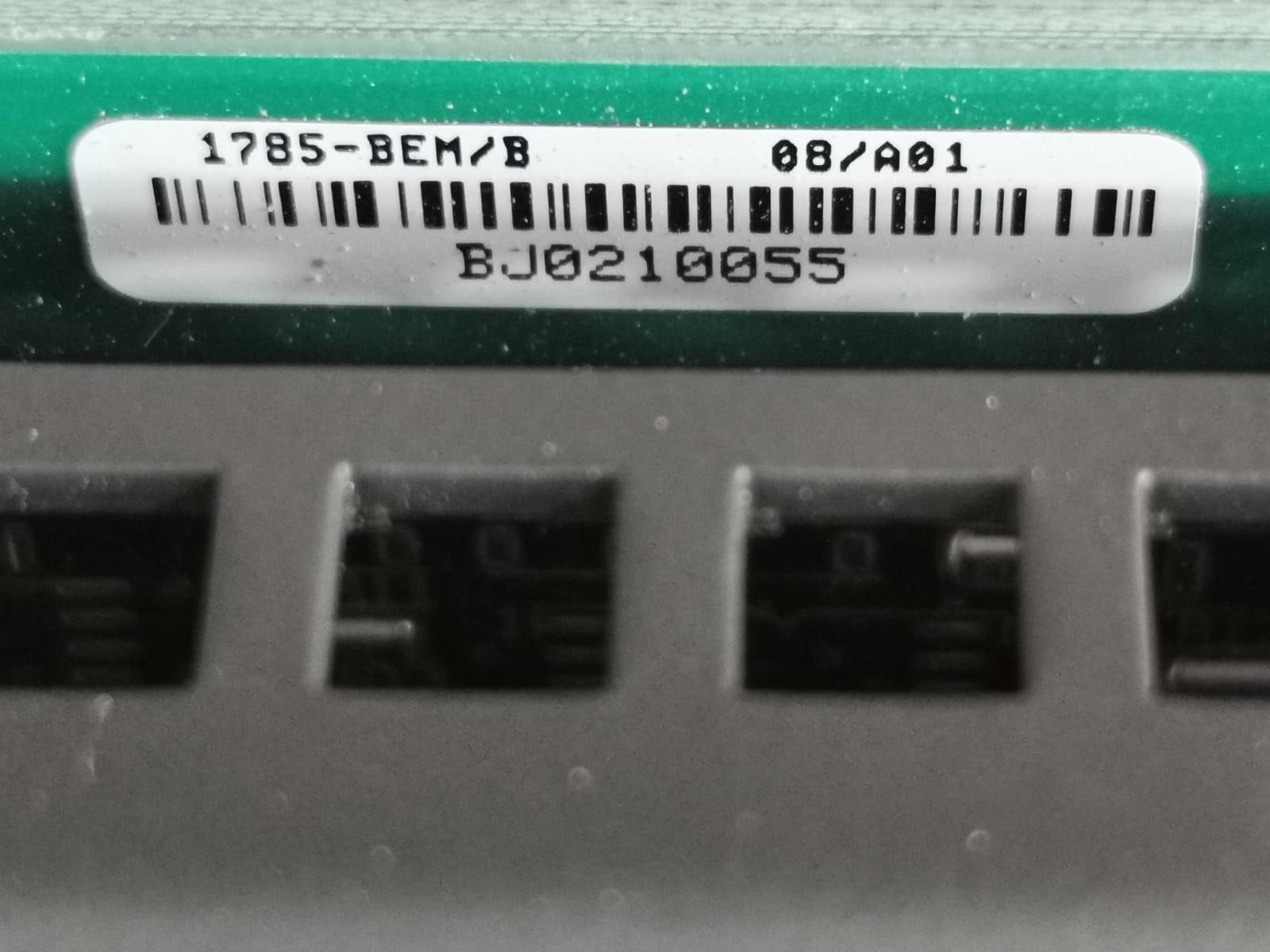 Allen-Bradley 1785-BEM B Allen-Bradley 1785-BEM B Backup Expansion Module 962324-82 Firmware Rev. G 8