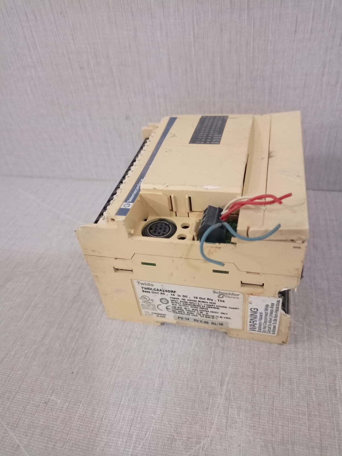 Schneider Electric PV-14 Telemecanique By Schneider TWDLCAA24DRF Compact Base Controller PV:14 SV:5 RL:18 4