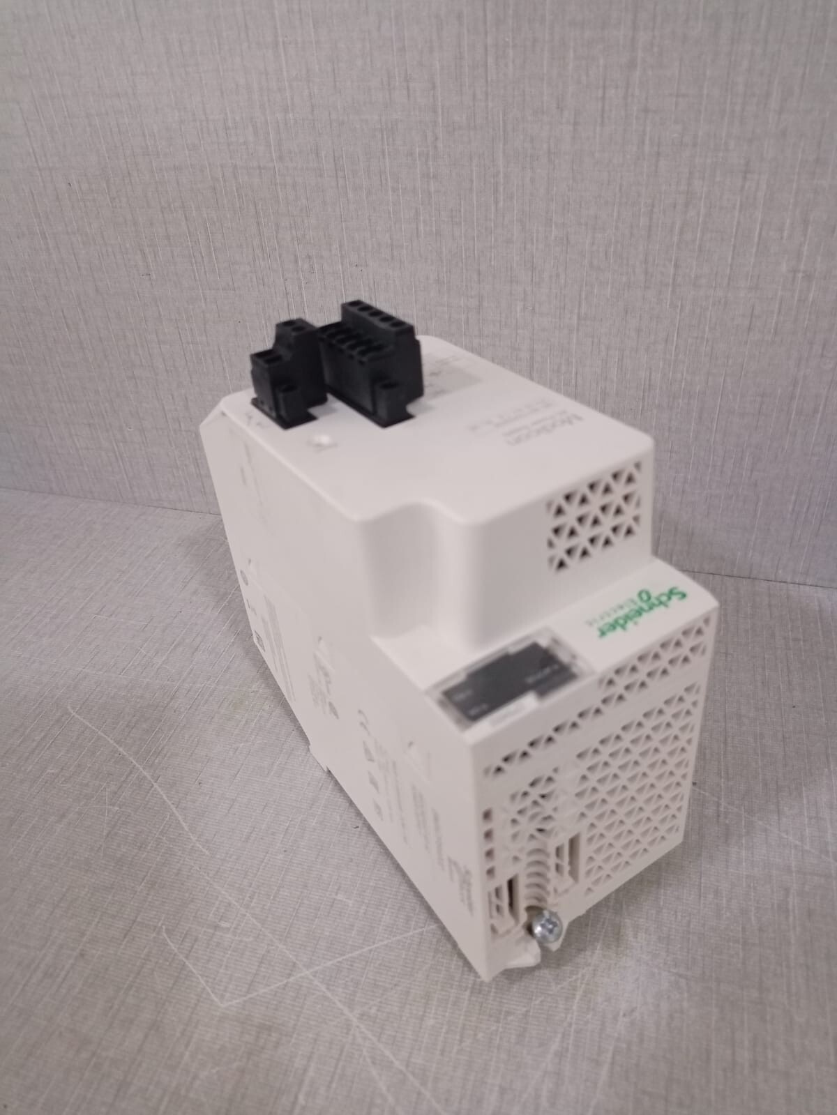 Schneider Electric BMXCPS4002 Schneider Electric BMXCPS4002 Redundant HP AC Power Supply 6