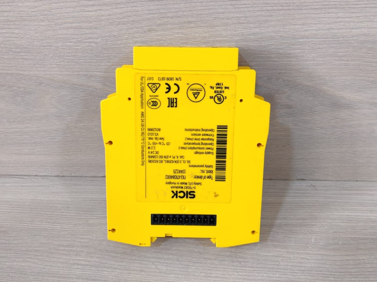 SICK FX3-XTIO84002 SICK XTIO FLEXI SOFT FX3-XTIO84002 SAFETY CONTROLLERS 3