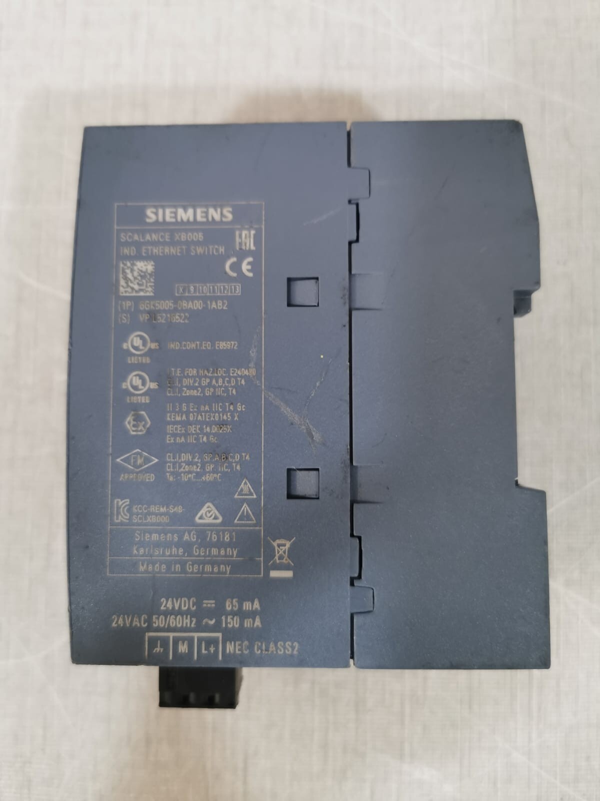 Siemens XB005/6GK5005-0BA00-1AB2 Siemens Scalance XB005/6GK5005-0BA00-1AB2 Ethernet Switch Module 4