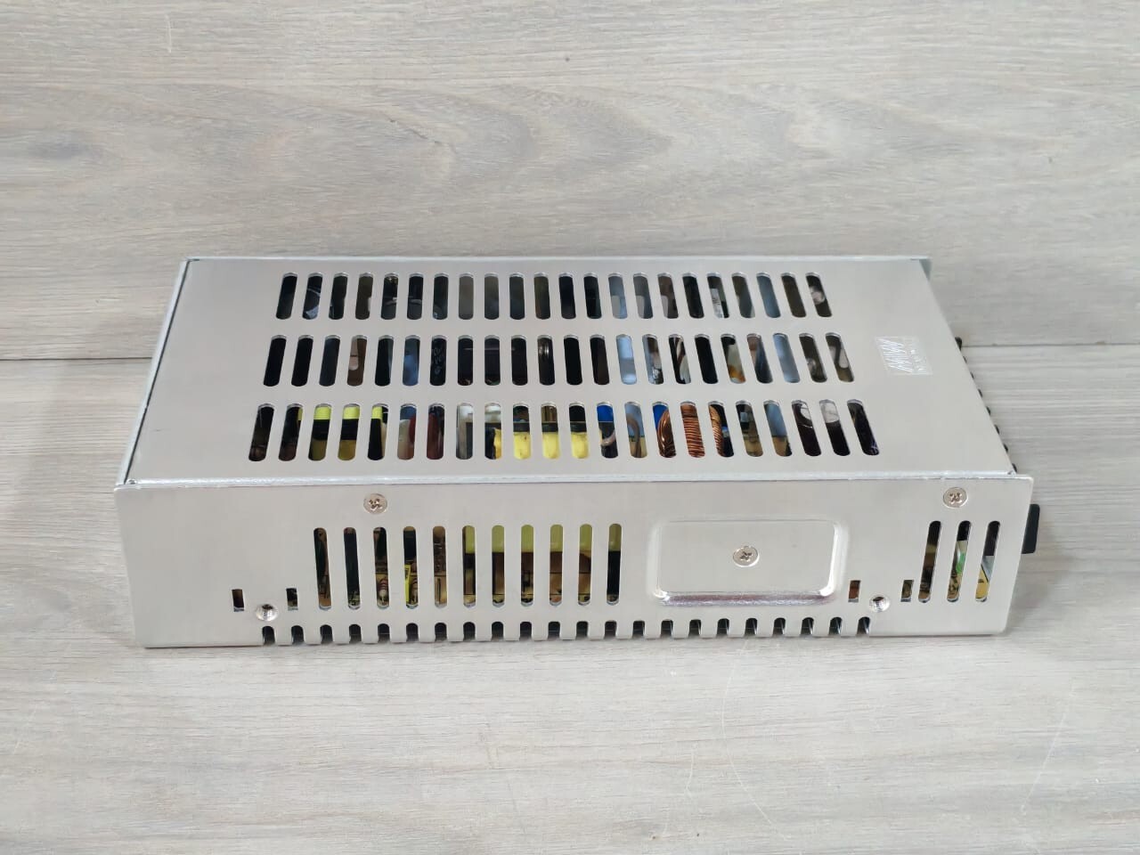 MEAN WELL S-201-12 MEAN WELL S-201-12 12V 16.5A 100-120VAC/3.5A POWER SUPPLY 7