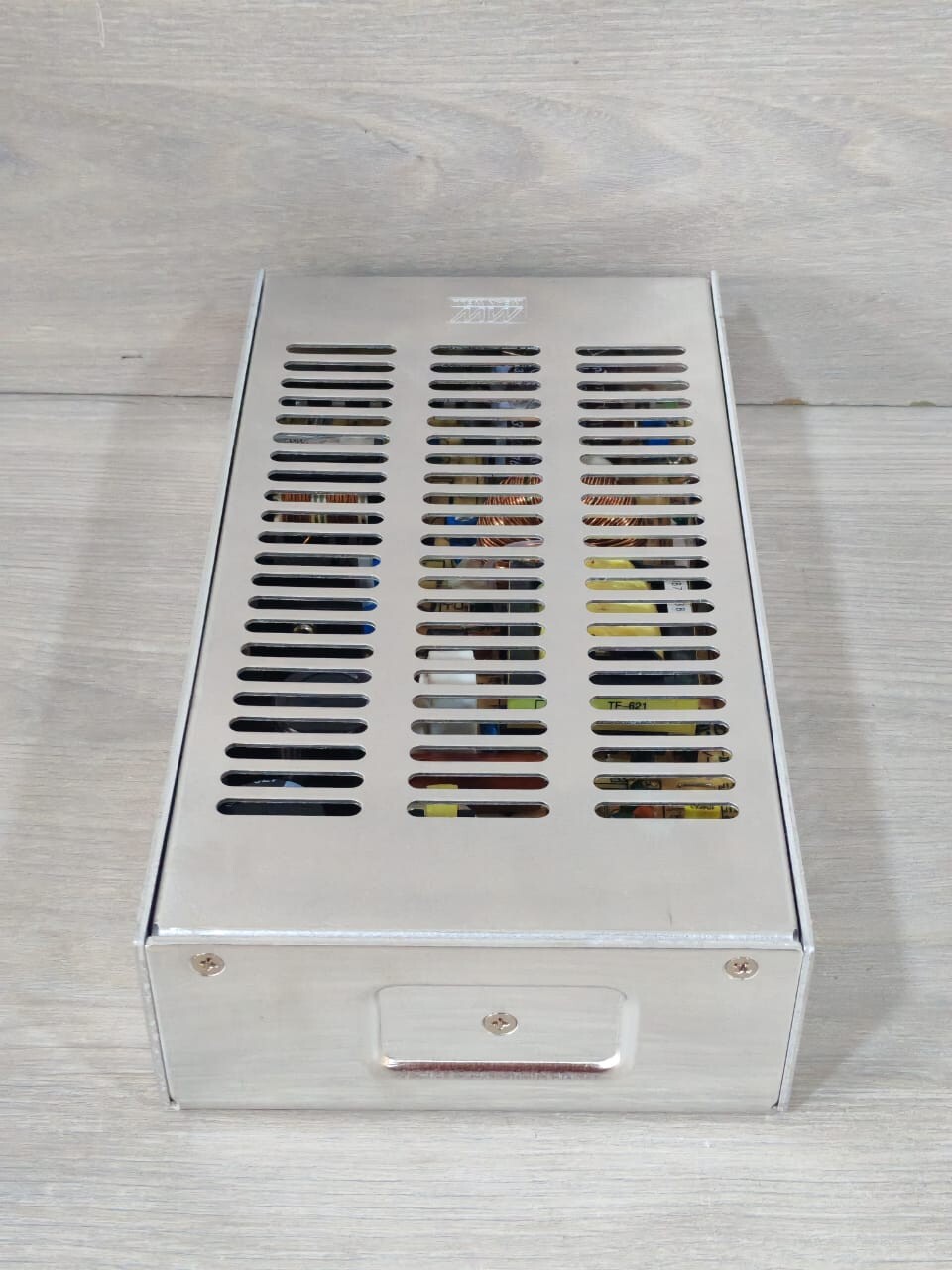 MEAN WELL S-201-12 MEAN WELL S-201-12 12V 16.5A 100-120VAC/3.5A POWER SUPPLY 10