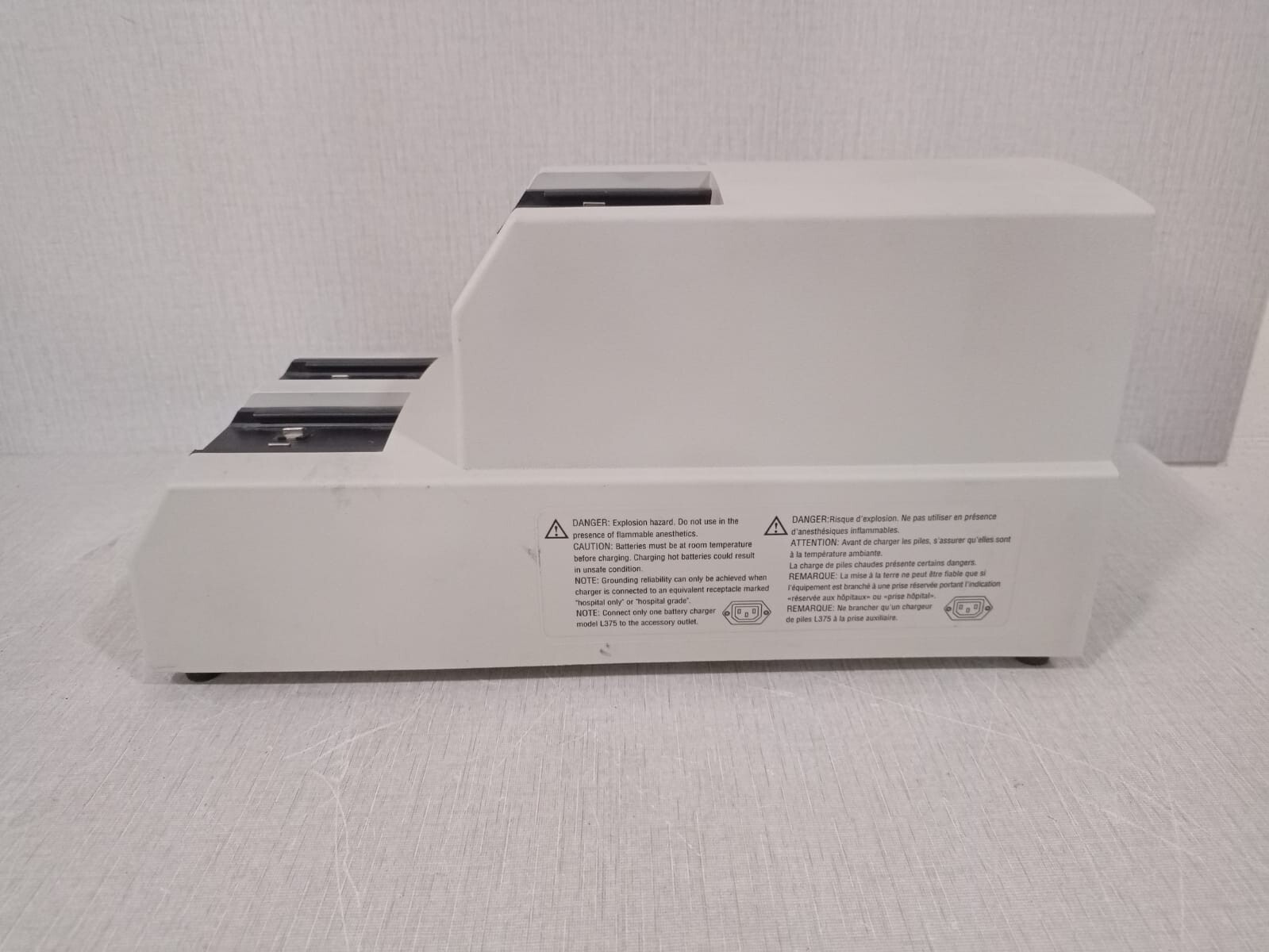3M 75B 3M Maxi-Driver II Battery Charger, Type 75B Four Bay Charger / 120 Volts AC 3